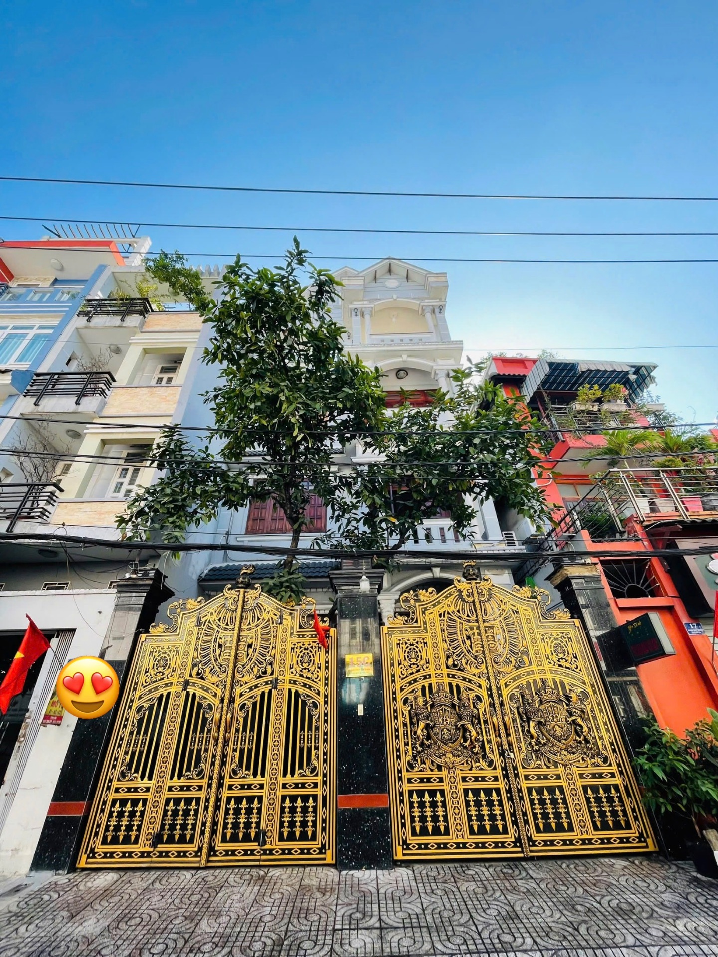 HẠ GIÁ 4 TỶ !! BIỆT THỰ — NGAY CHỢ TÂN HƯƠNG DT: 7.5x21M ( 3 LẦU ST) 26 TỶ