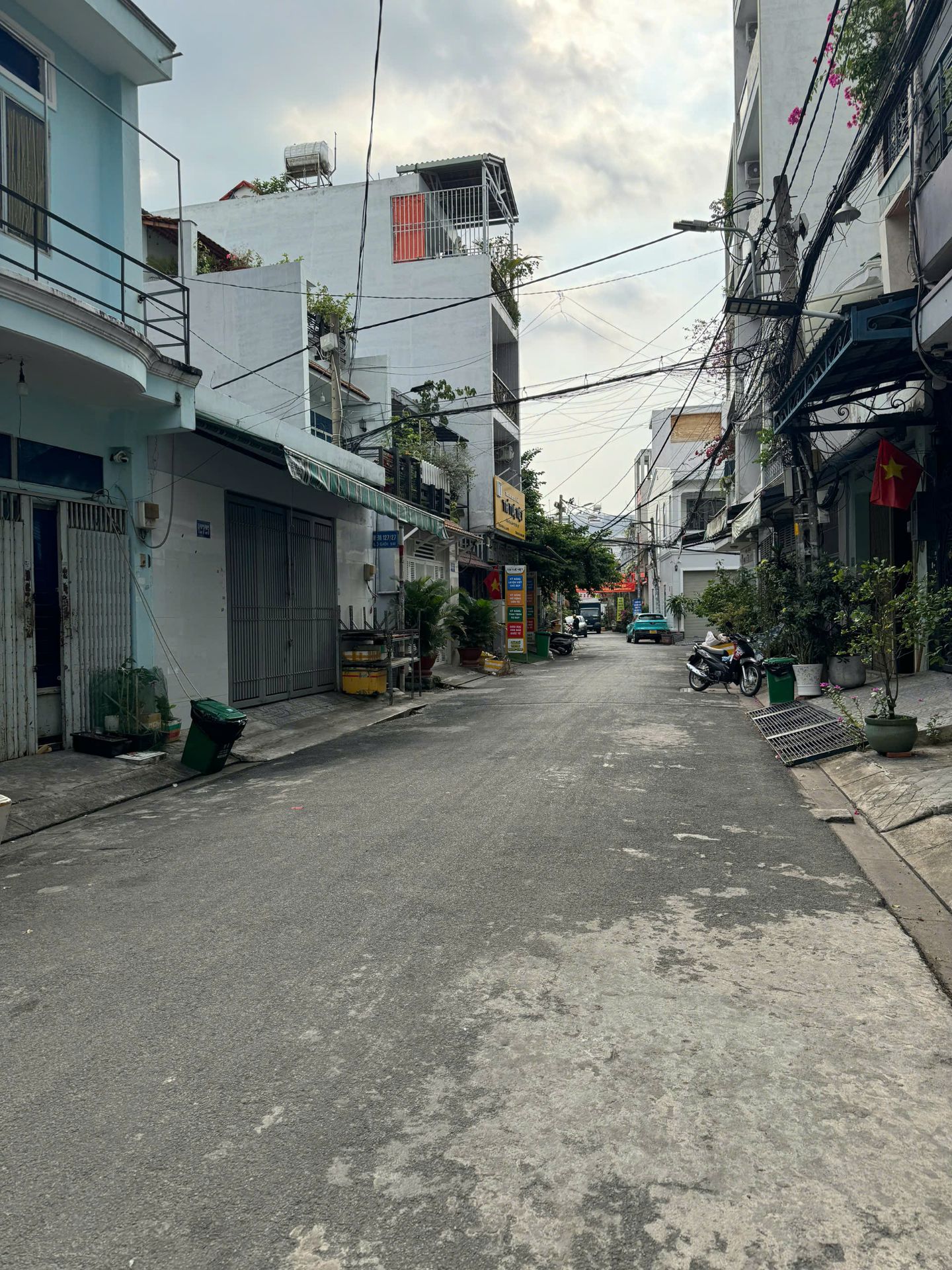 Bán Nhà Lầu DT: 4x16.5m Hẻm 1/ Đường Lê Thúc Hoạch, P. Phú Thọ Hòa, Giá: 10.2 tỷ