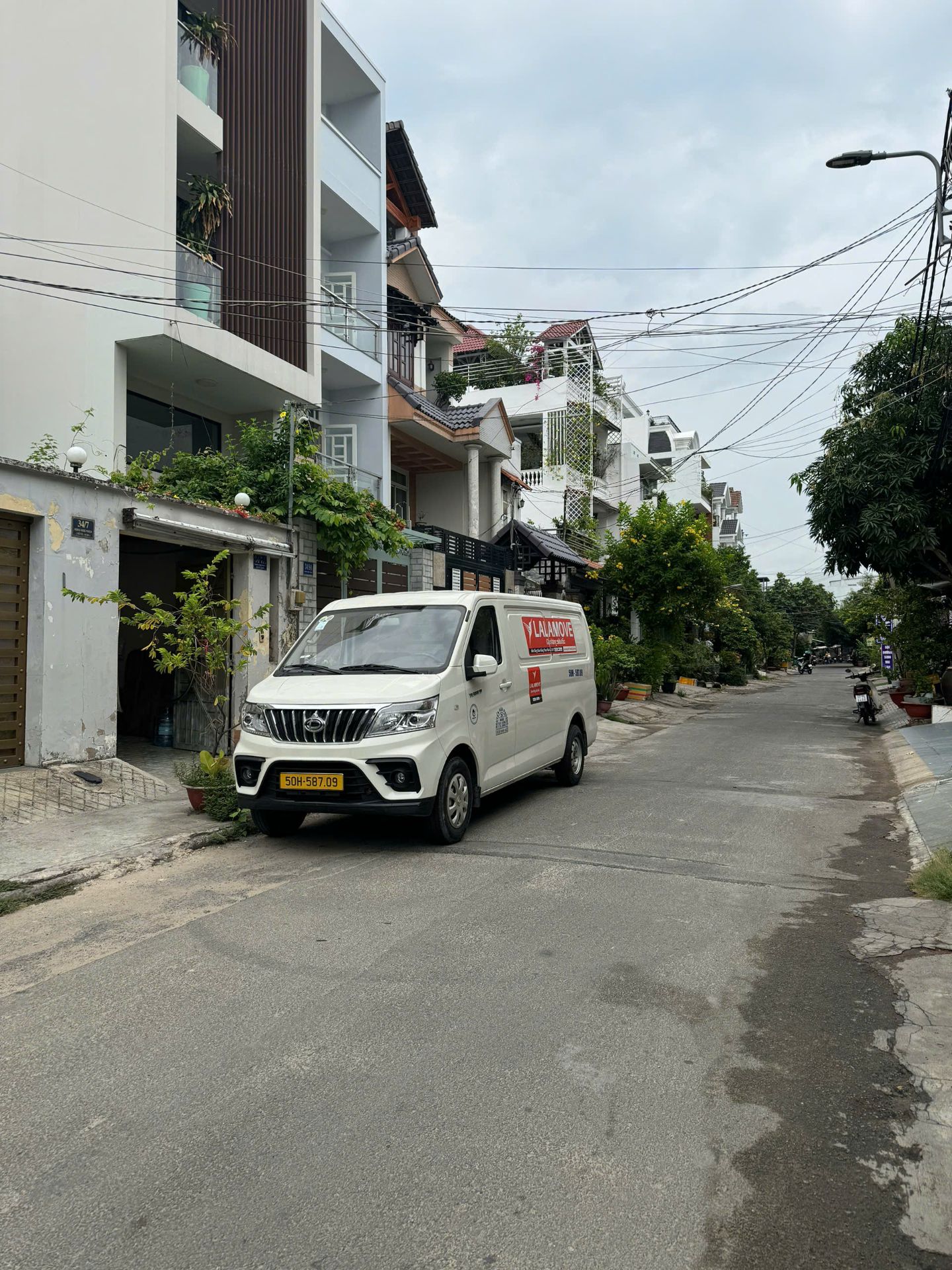 Bán nhà hẽm thẳng 8m Hoàng Ngọc Phách ( 4x19,4m) 1 lầu. Giá 9,3 tỷ
