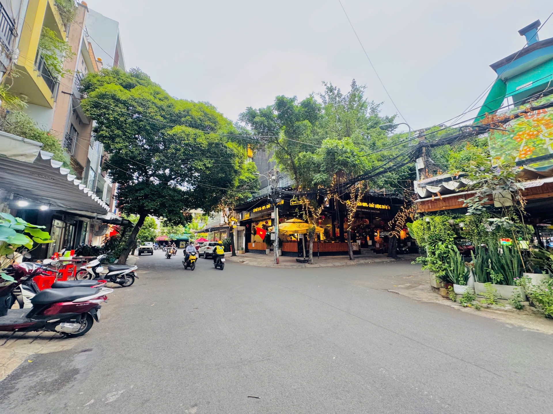 GÓC 2MTKD TÂN SƠN NHÌ DT: 13x19M ( nở hậu L : 17M ) - 55 TỶ ( HÀNG HIẾM GIÁ TỐT )