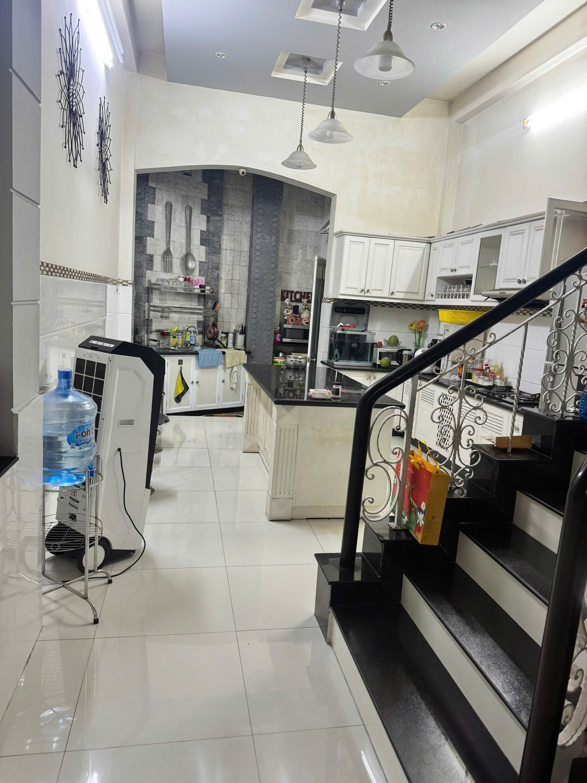 Bán Nhà 3 Lầu DT: 4x20m MT Đường Lê Lâm, P. Phú Thạnh, Giá: 10.6 tỷ