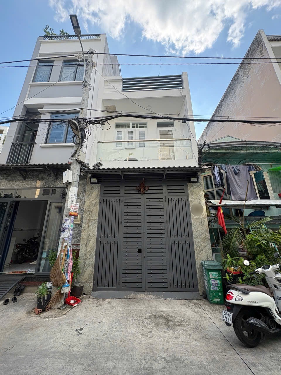 🔥 NHÀ GIÁ TỐT HẺM 6M THÔNG HƯƠNG LỘ 2 – CHỈ 4.7 TỶ! 🔥 • Vị trí: Hẻm 6m thông đường Hương Lộ 2