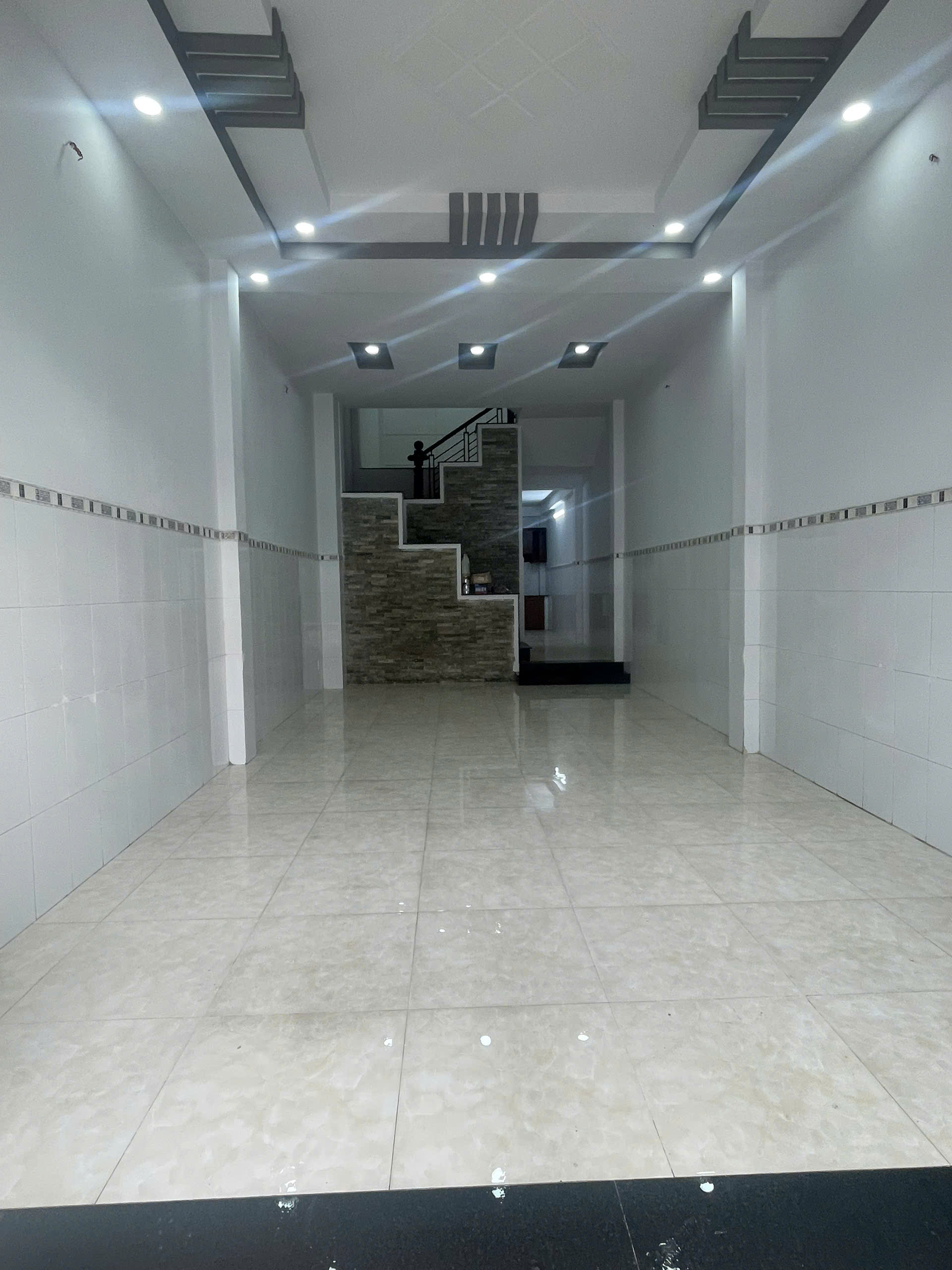 Bán Nhà 2 Lầu DT: 4.3x18m Hẻm 1/ Đường Bình Long, P. Tân Quý, Giá: 6.75 tỷ
