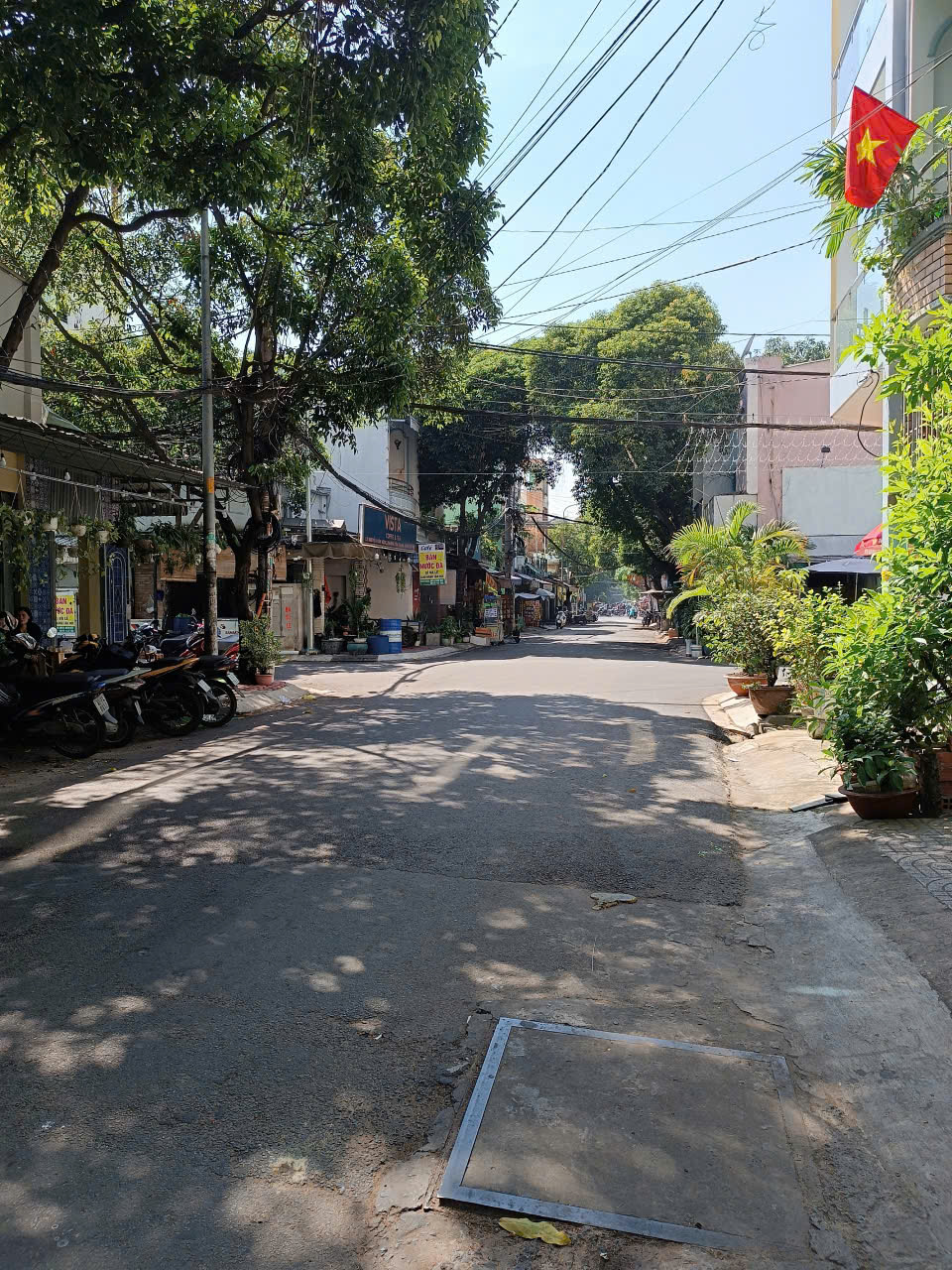 Mặt tiền Nguyễn Văn Ngọc,P Tân Thành ( 4,15x10m) 1 lầu,thông ra Độc Lập,Thành Công