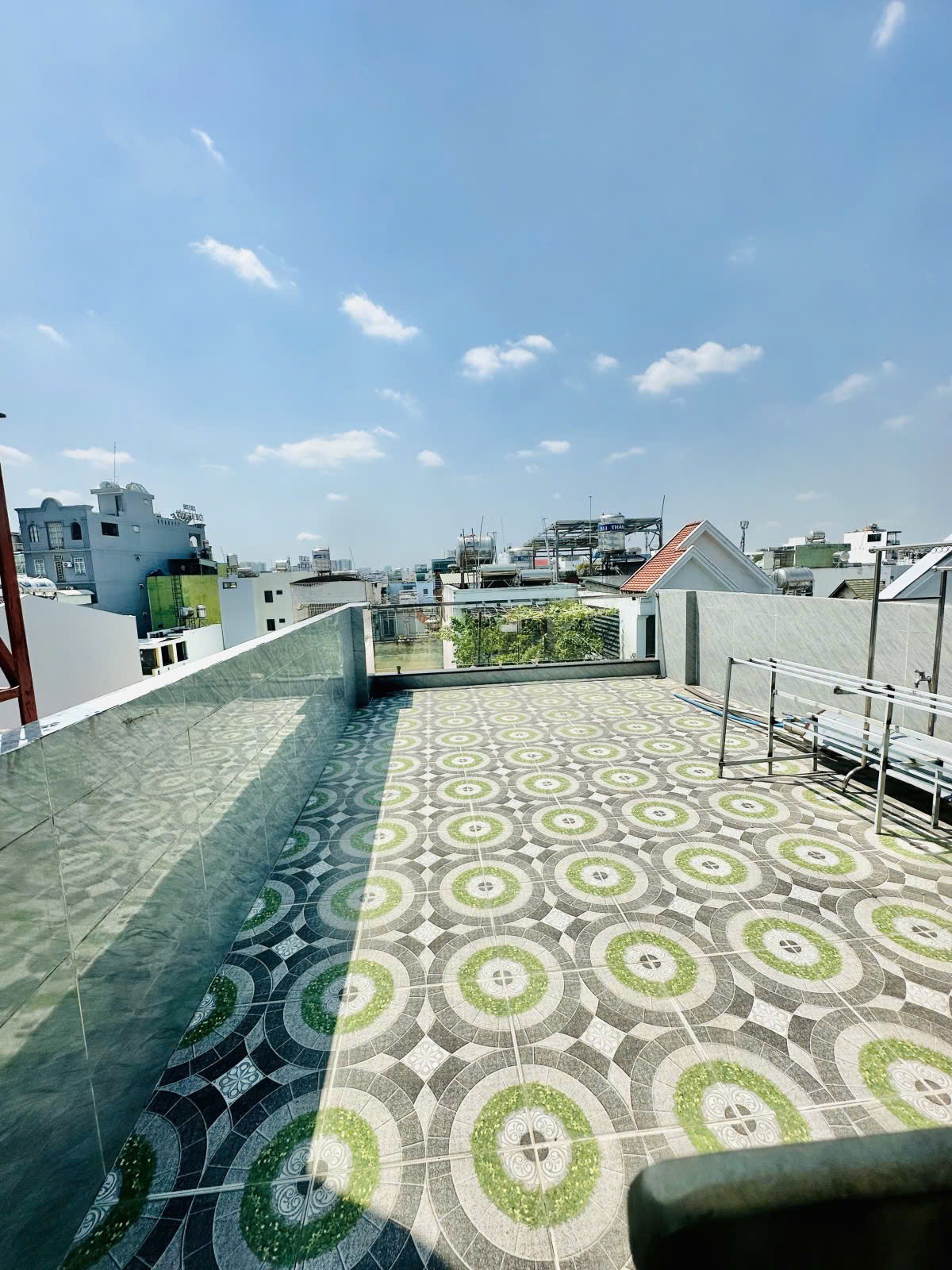 NHÀ ĐẸP TÂN HƯƠNG - TÂN PHÚ ( 4X15M, 3 LẦU ST ) HẺM XE HƠI 6M - CHỈ