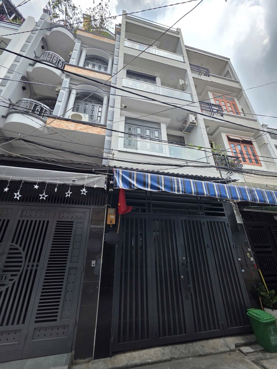 BÁN NHÀ HẺM XE HƠI ĐƯỜNG TÂN HƯƠNG - 4X15M - TRỆT, 3 LẦU, SÂN THƯỢNG - GIÁ BÁN 8.5 TỶ