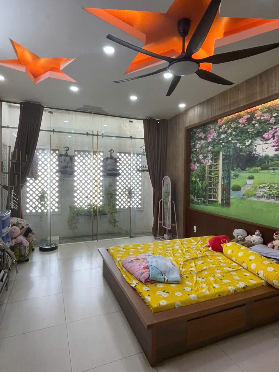 Bán nhà 5 tầng đường 13m có lề - Giá 12,9 Tỷ , Đường Trần Thủ Độ khu bàn cờ Q.Tân Phú