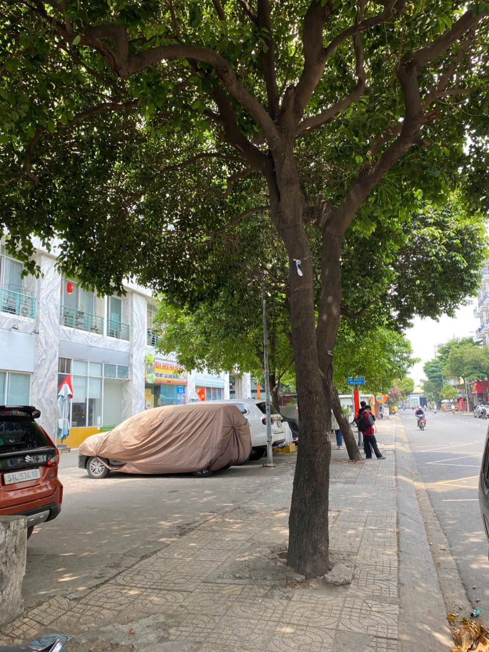 Bán đất trống vị trí đẹp mặt tiền đường Tân hương phường Tân Quý, quận Tân Phú.