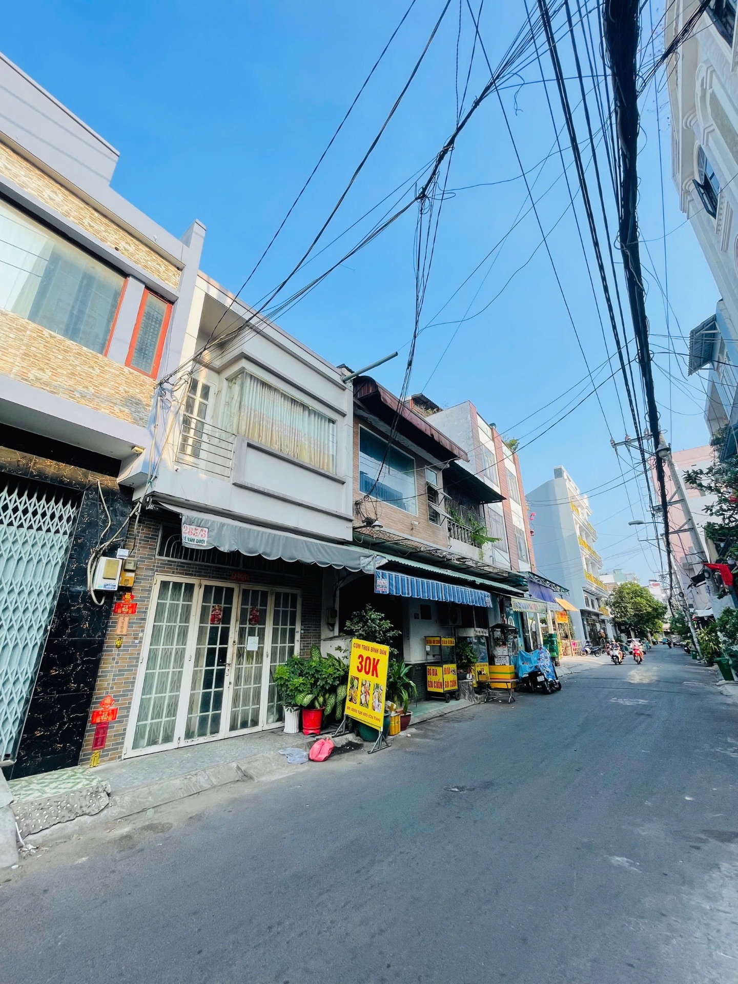BÁN NHÀ HẺM 8M ĐƯỜNG LÊ VĂN QUỚI - GẦN MẶT TIỀN - 4X11M - 1 LẦU - GIÁ 6,4 TỶ