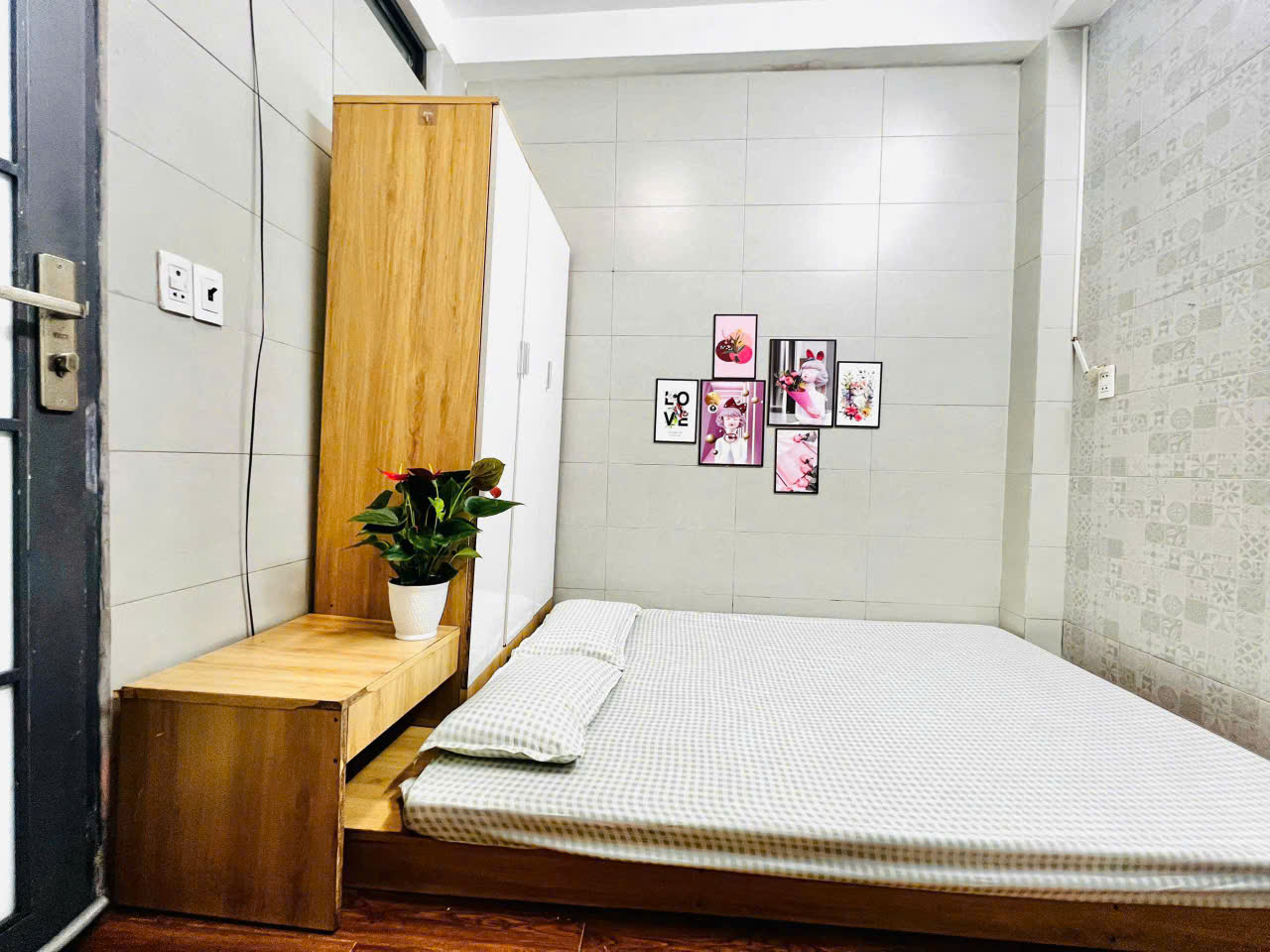 Bán Nhà Lửng 3 Lầu ST DT: 4x25m Hẻm 1/ Đường Vườn Lài, P. Tân Thành, Giá: 15.9 tỷ