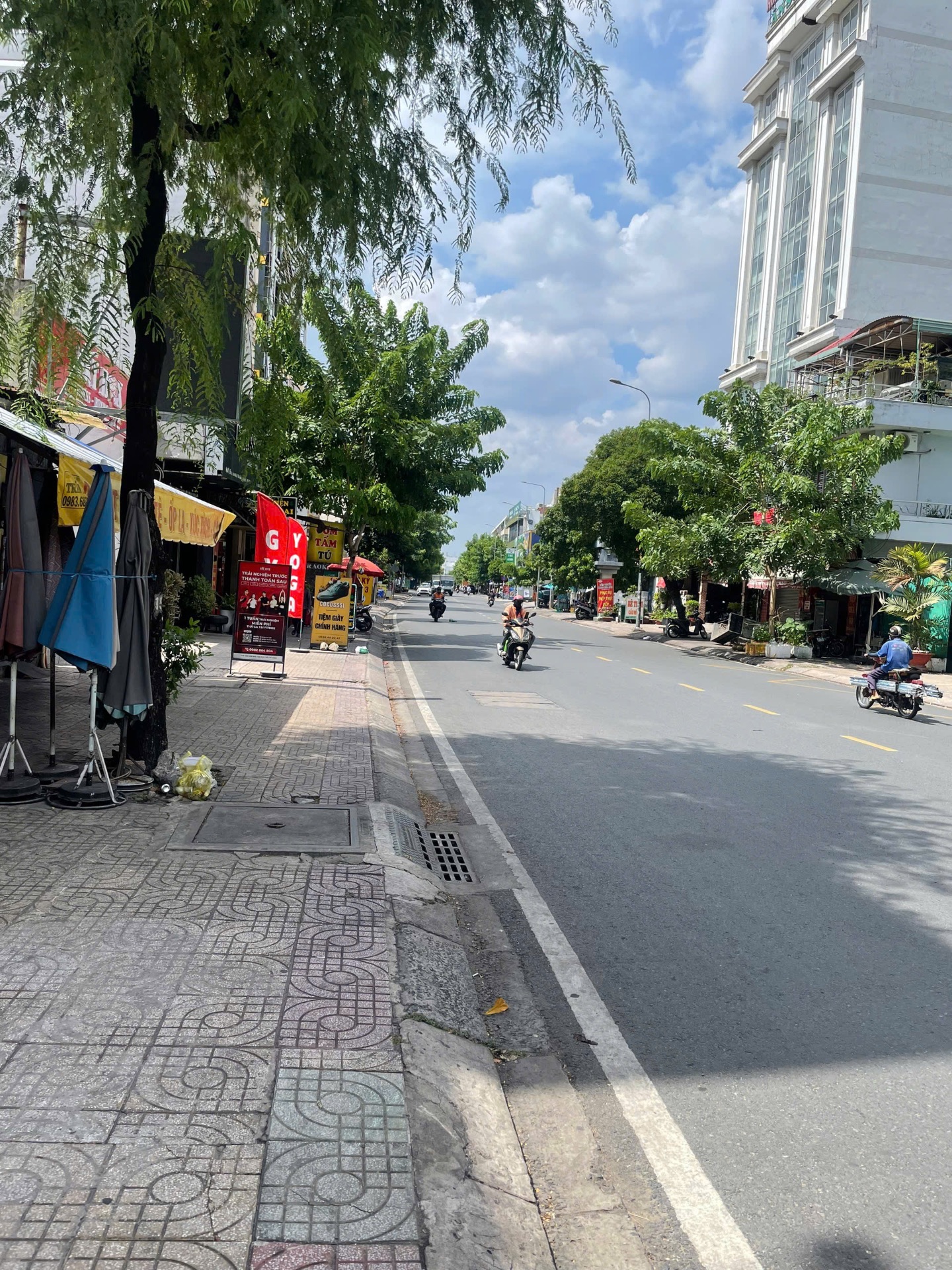 🔥 BÁN NHÀ MẶT TIỀN KINH DOANH VIP TÂN SƠN NHÌ – TÂN PHÚ – GIÁ 25 TỶ! • DT: 4.55 × 16.7m NH 7.6M