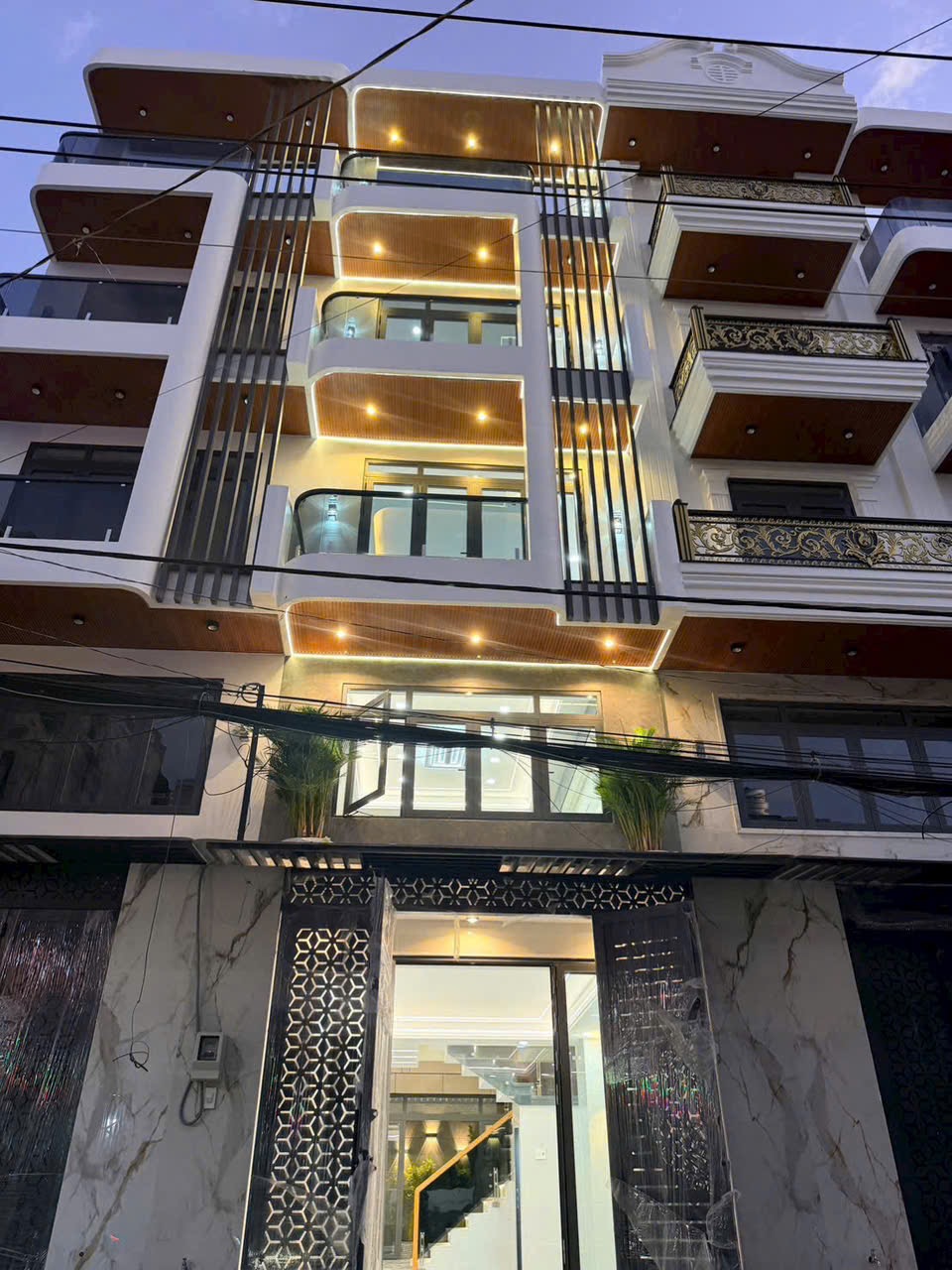 🔥 NHÀ ĐÚC 4.5 TẤM HẺM 7M THÔNG CHỢ GÒ XOÀI – GIÁ 8.4 TỶ! • Diện tích: 4.12 × 16.44m (TDT: 67.5m²)