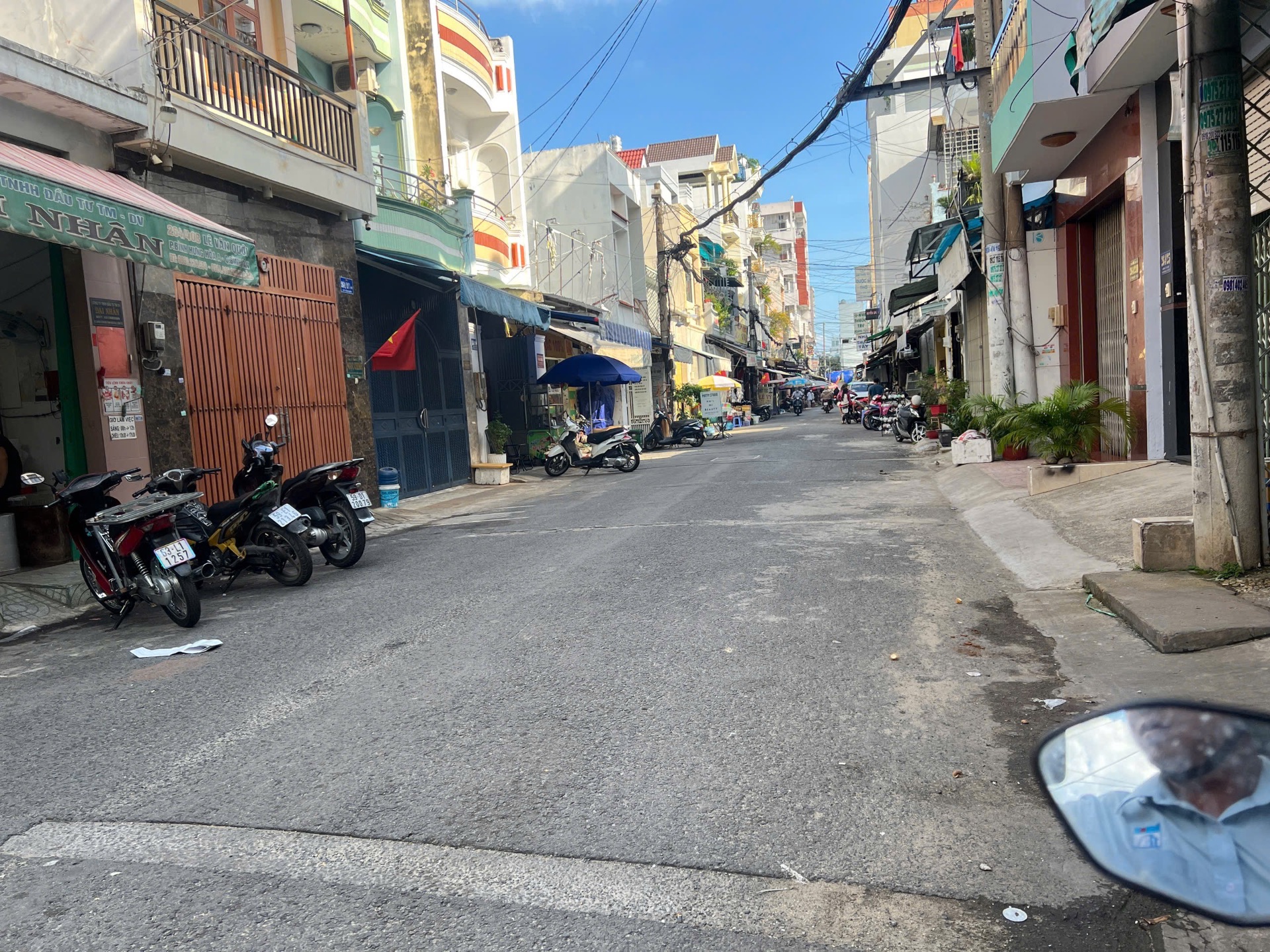 🔥 HẺM 8M THÔNG LÊ VĂN QUỚI – NHÀ CÓ DÒNG TIỀN – GIÁ CHỈ 7.8 TỶ! 🔥 • Vị trí: Hẻm 8m thông