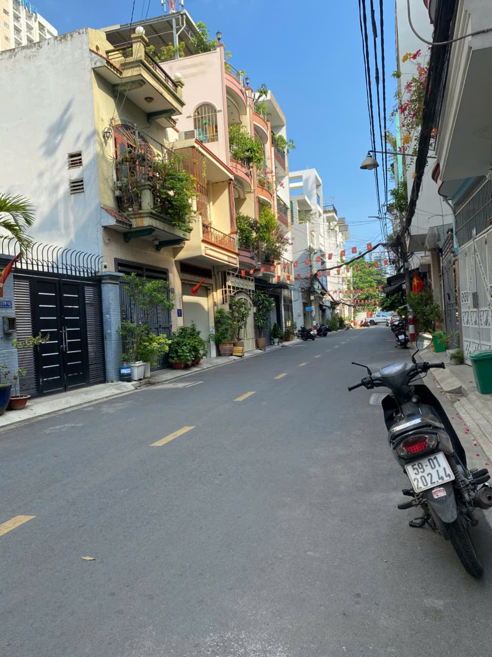 9,3 Tỷ ! Hẻm 10m đường Lũy Bán Bích.Q Tân Phú. 4x15m. 2 Tầng. hẻm thông