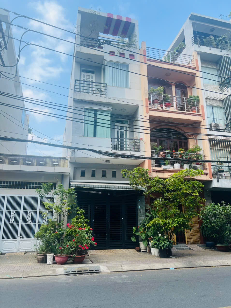 ✅ Mặt tiền Thống Nhất – Cách chợ 200m. DT 4x19m, 3 lầu – Giá tốt 13.5 tỷ