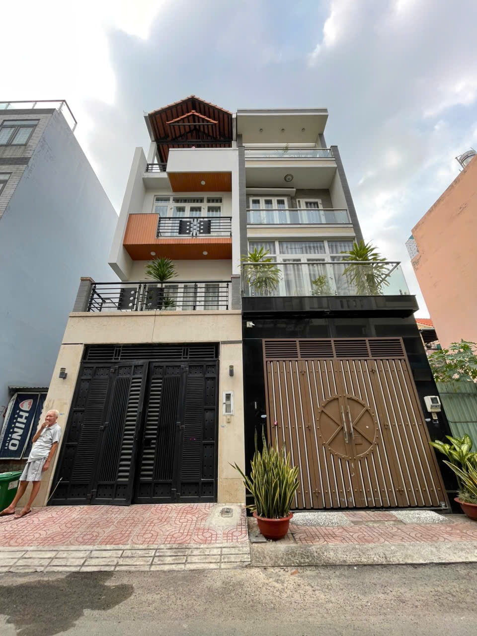 🔥BÁN NHÀ KHU PHÂN LÔ 337 TÂN KỲ TÂN QUÝ - 4X14M - TRỆT 2 LẦU SÂN THƯỢNG - GIÁ 9,9 TỶ