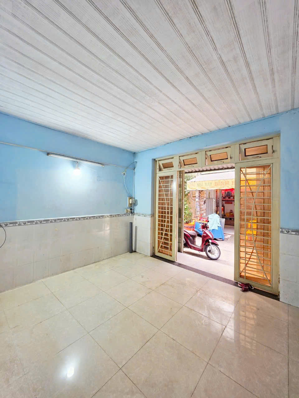 🏡 Bán nhà hẻm đường Lê Đình Cẩn, Bình Tân: 4x9m, 1 lầu, giá 3,7 tỷ