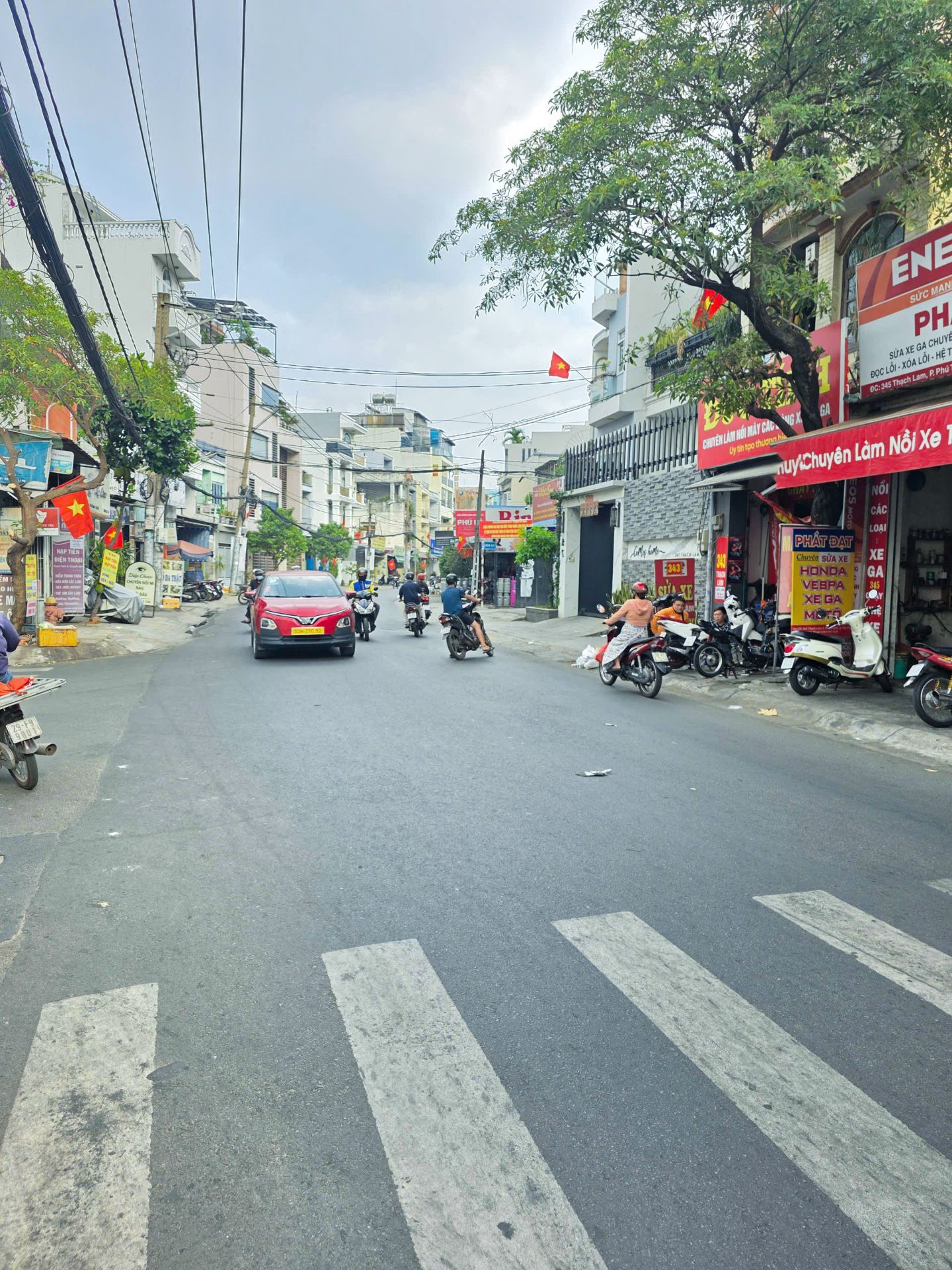 Bán nhà mặt phố Thạch Lam, Tân Phú, 80m², giá hấp dẫn chỉ 10.8 tỷ 💰