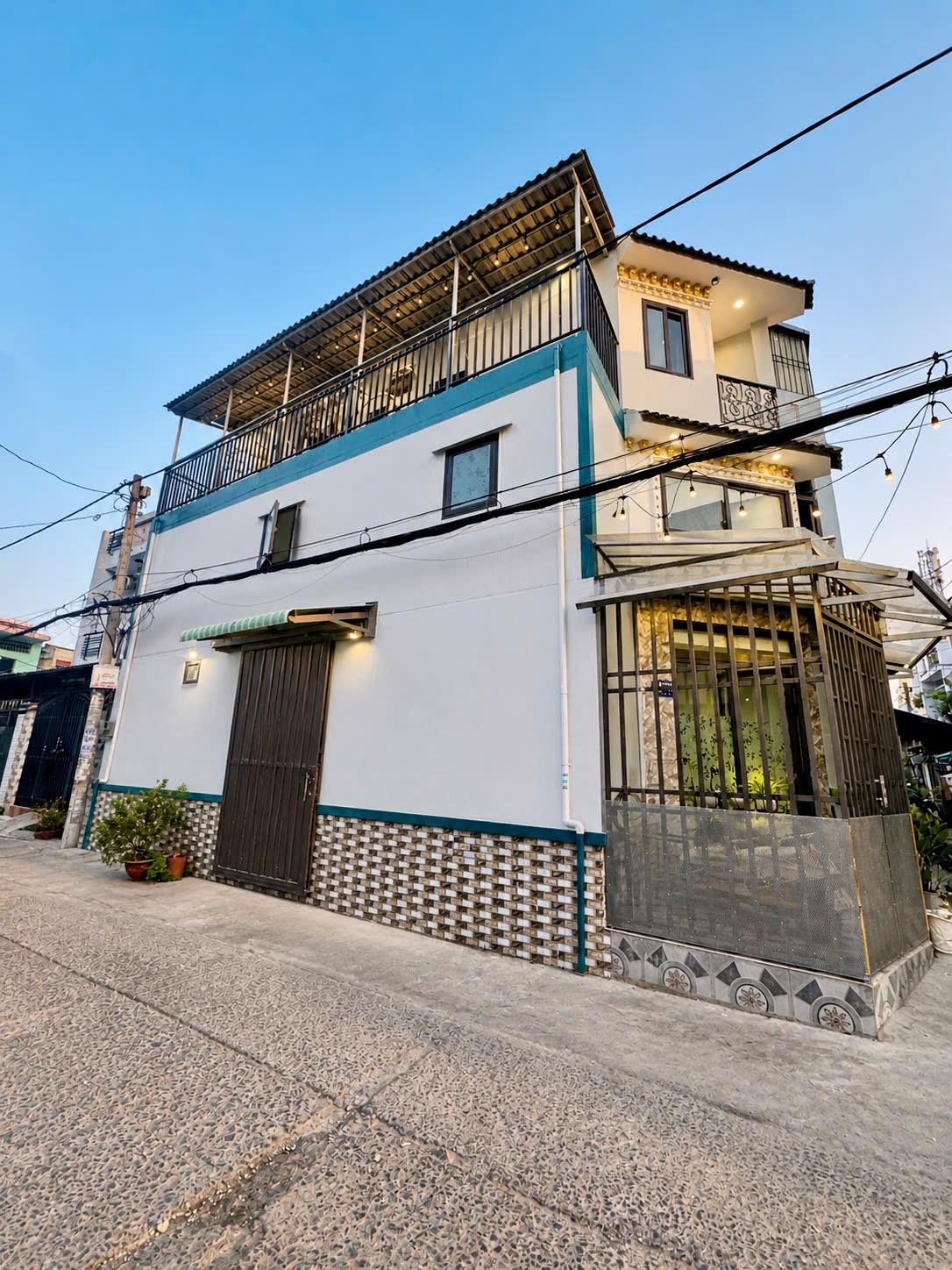 🌈 Siêu phẩm góc 2 mặt hẻm xe tải Hương Lộ 2 Q.BT 48m2 đúc 3 tấm giá chỉ 4.7 tỷ
