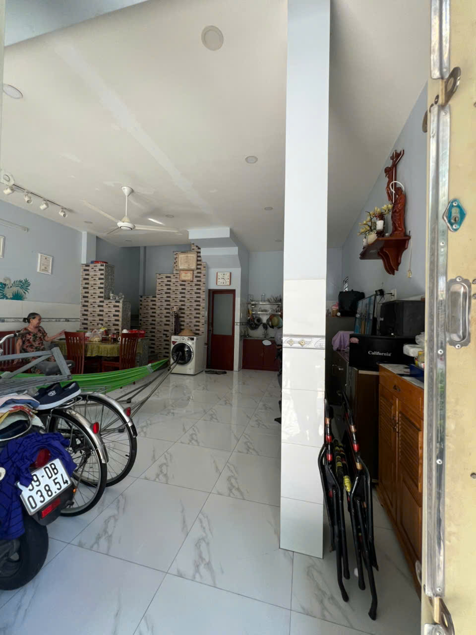 Bán Nhà 2Lầu DT: DT: 6x6.7m MT Đường Tây Sơn, P. Tân Quý, Giá: 10 tỷ