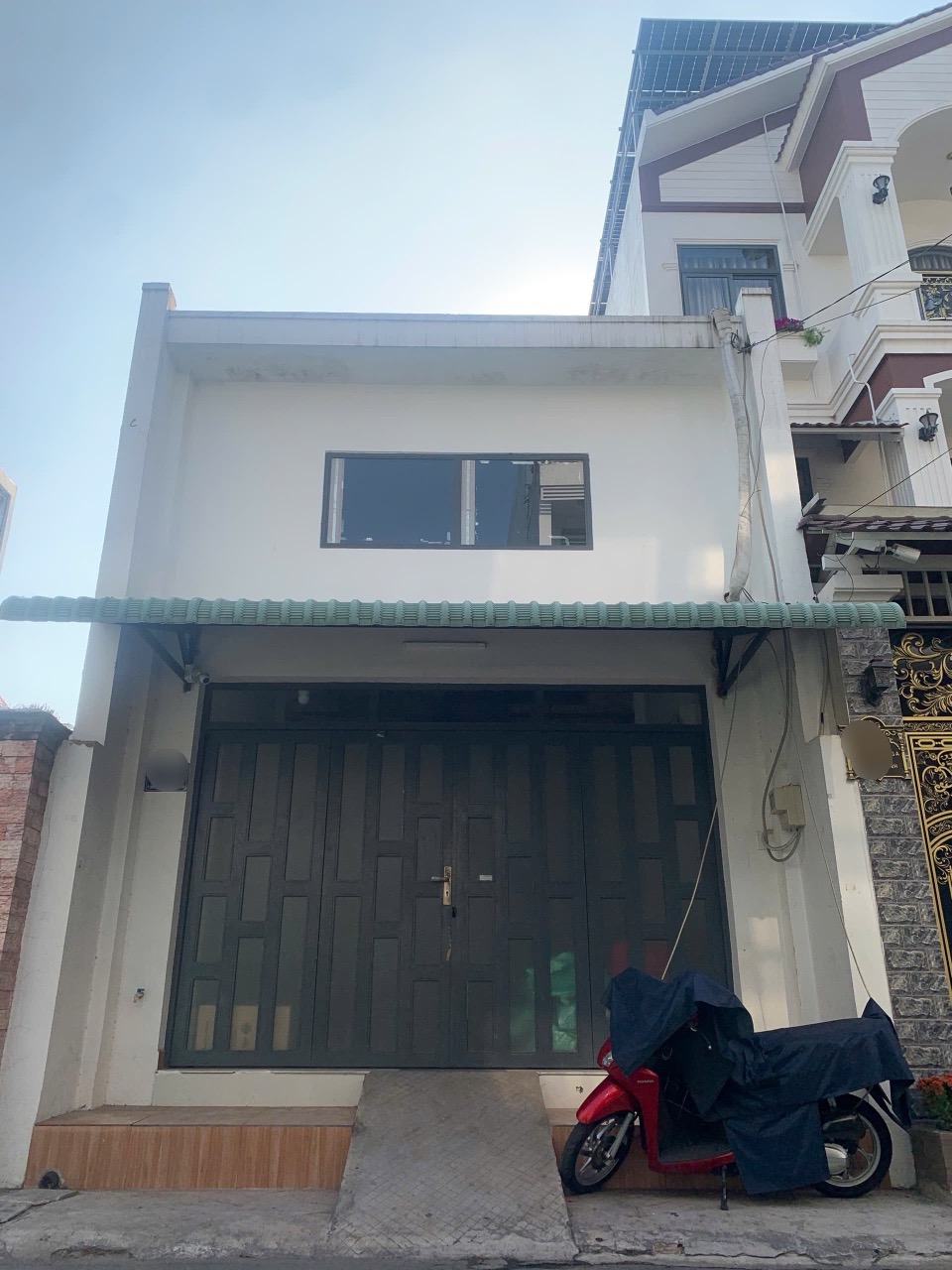 NHÀ NGANG 5M – HẺM VIP LÊ VĂN QUỚI – CÓ DÒNG TIỀN 13TR/THÁNG! • Diện tích: 5 × 18m (khuôn đất đẹp)