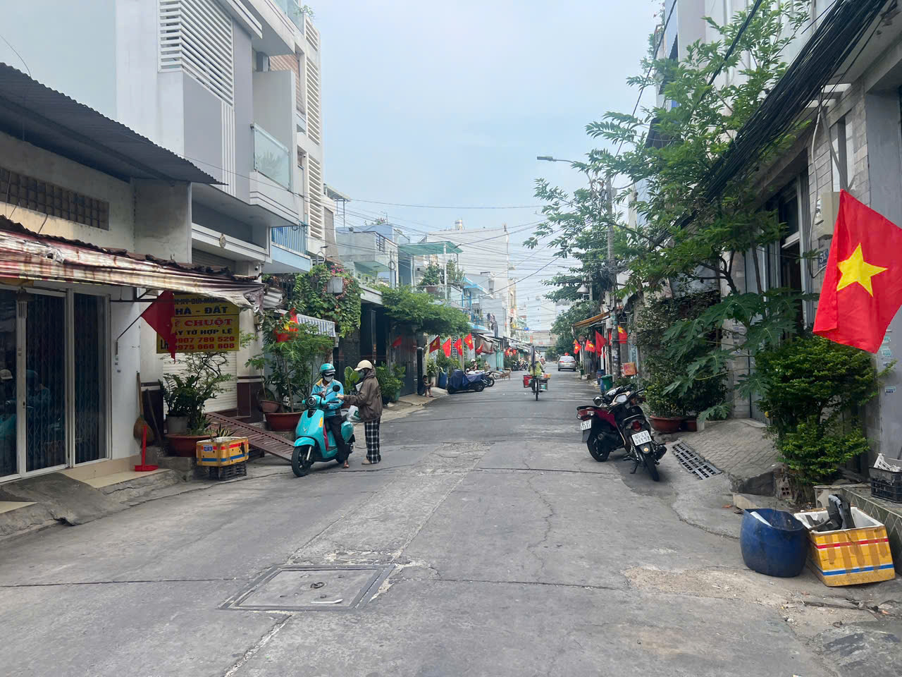 NHÀ XƯỞNG NGANG KHỦNG MẶT TIỀN ĐƯỜNG SỐ 1A, BHHA– NGANG 12M – 2 SỔ RIÊNG! • Diện tích: 12 × 22m
