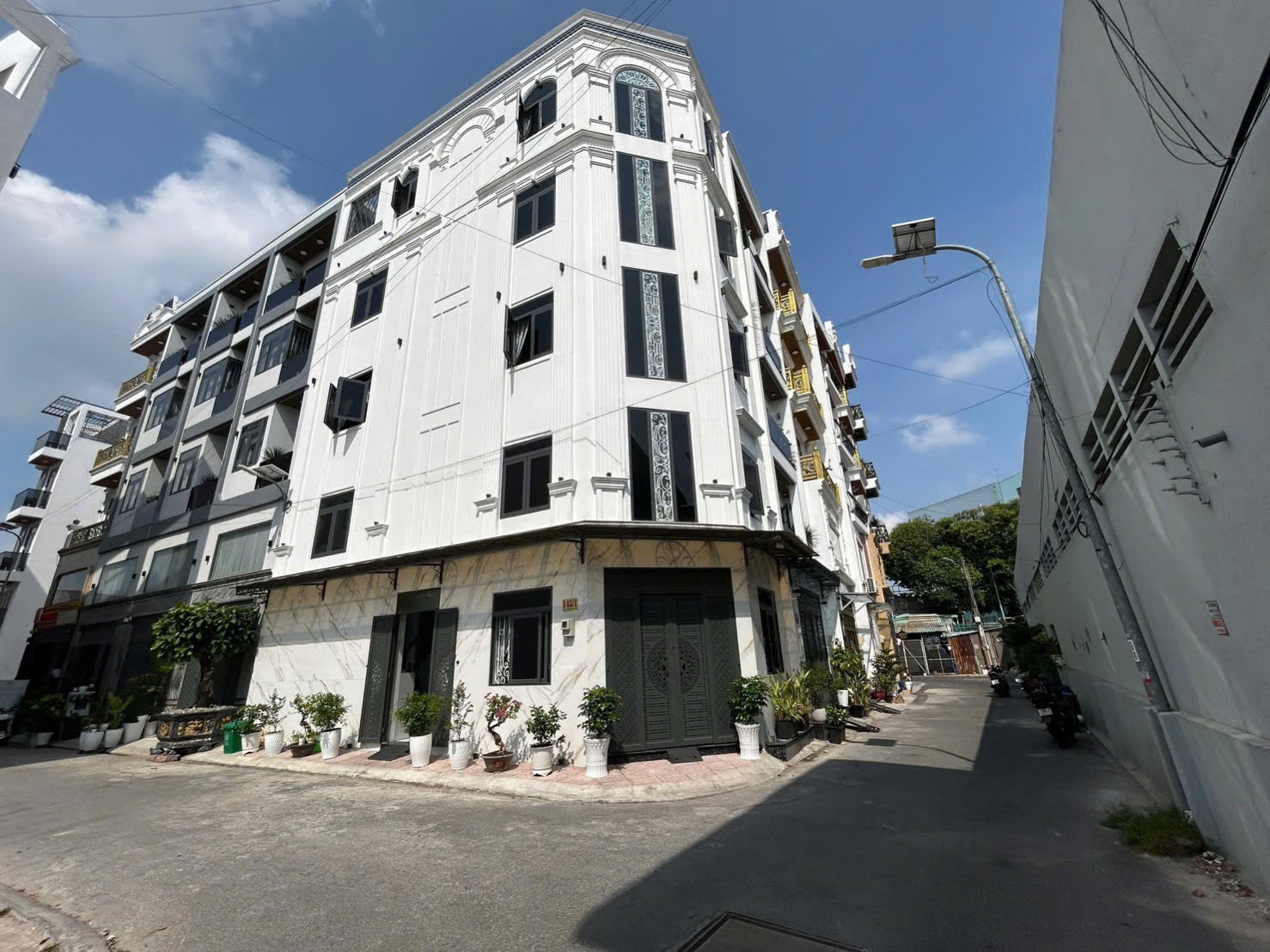 NHÀ MỚI 4.5 TẤM – KHU CAO TẦNG MÃ LÒ – HẺM 7M, GIÁ 7.2 TỶ! • Diện tích: 4 × 13m (khuôn đất đẹp)