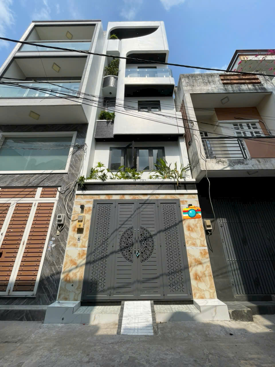 🔥 BÁN NHÀ ĐƯỜNG LÊ VĂN QUỚI - 4x14M - TRỆT LỬNG 2 LẦU SÂN THƯỢNG - FULL NỘI THẤT - GIÁ 8.75 TỶ