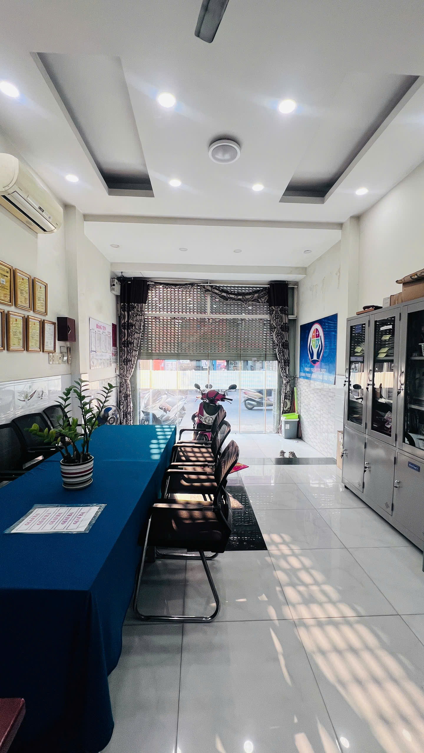 Bán Nhà 3 Lầu ST DT: 4x15m MT Đường Nguyễn Quý Anh, P. Tân Sơn Nhì, Giá: 11.5 tỷ