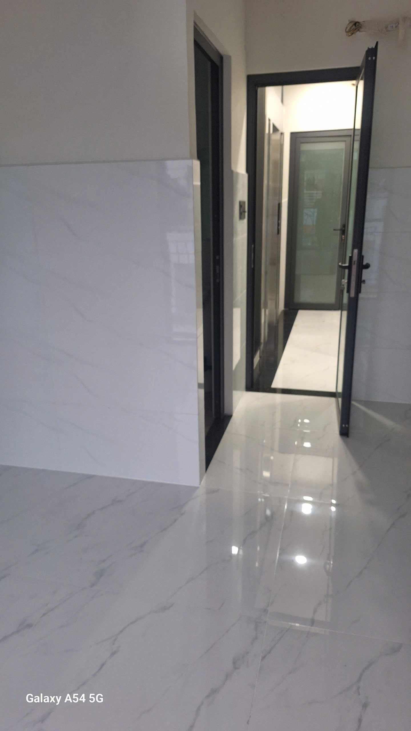 Bán Nhà 4 Lầu DT: DT: 4.2x16m Hẻm 1/ Đường Phan Anh, P. Hiệp Tân, Giá: 12 tỷ