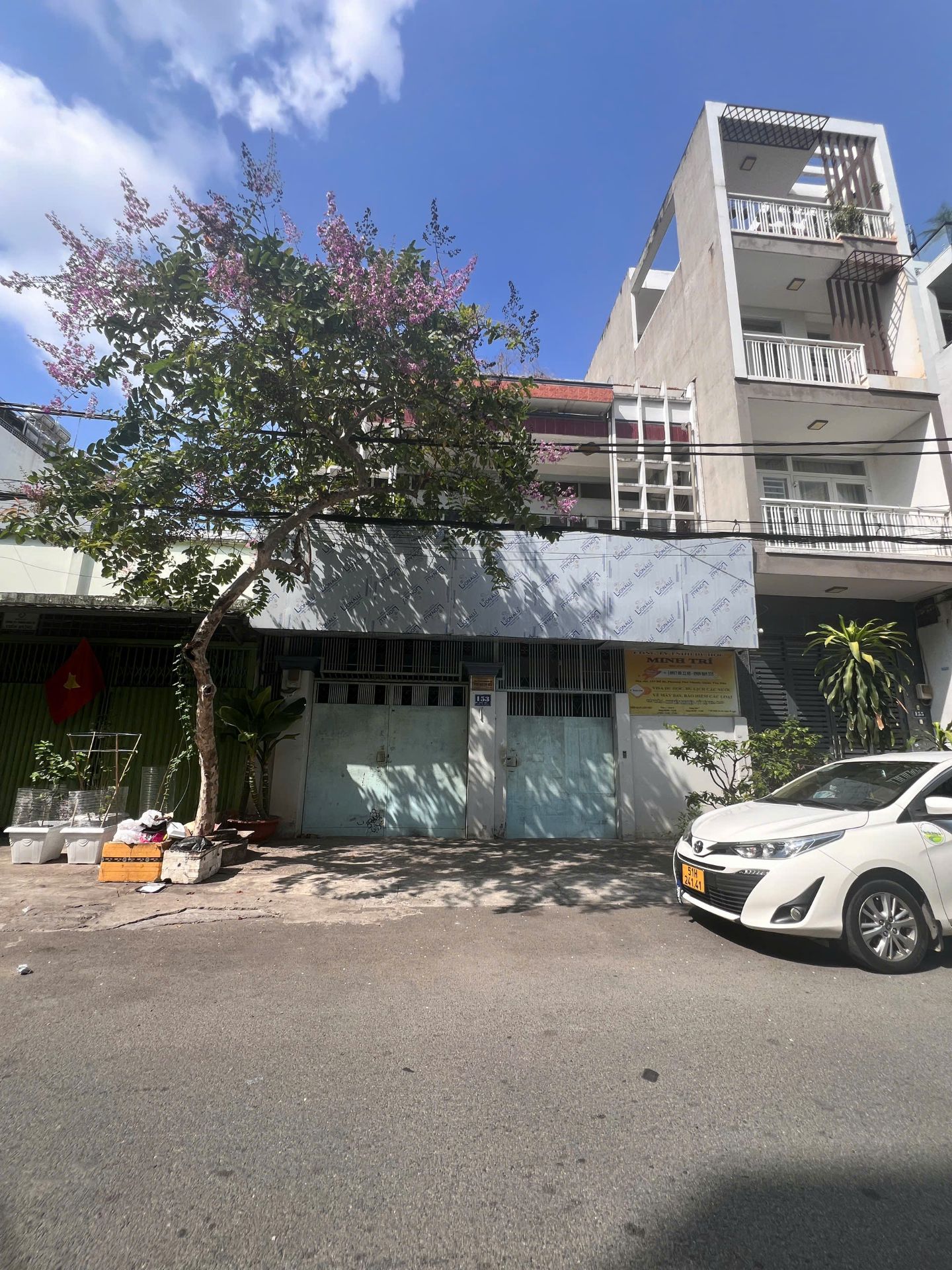 Mặt tiền đường 14m khu Họ Lê Phường Phú Thạnh dt 8mx20m 2 lầu giá 17,5 tỷ