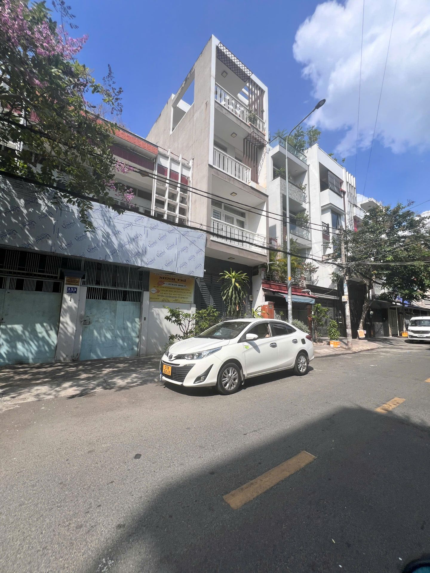 Mặt tiền đường 13m khu Họ Lê Phường Phú Thạnh dt 8mx20m 2 lầu giá 17,5 tỷ