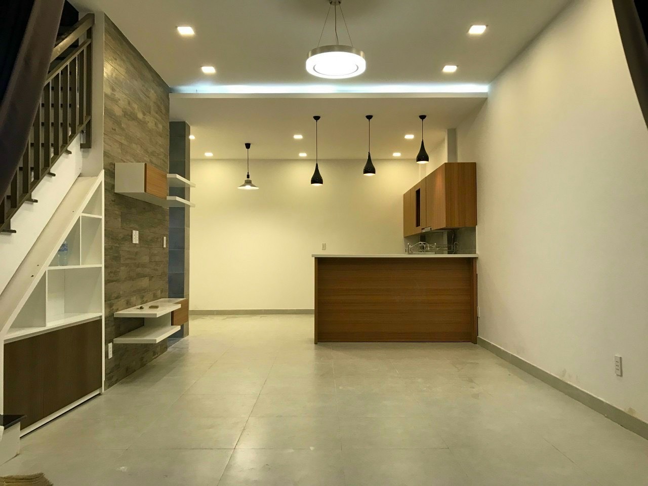 Bán Nhà Lầu DT: 5x8.2m Hẻm 2/ Đường Nguyễn Súy, P. Sơn Kỳ, Giá: 4.8 tỷ