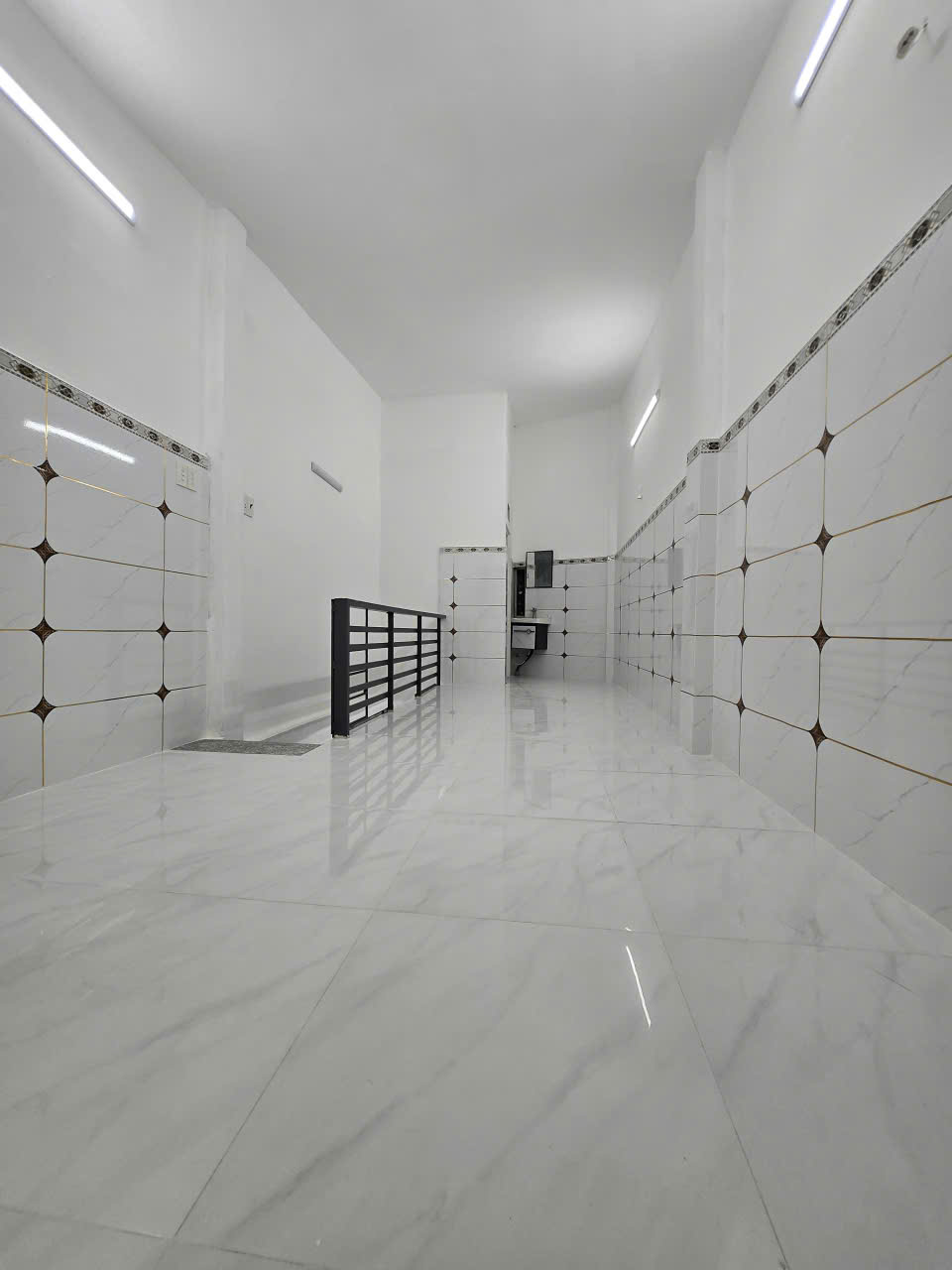 Bán Nhà Lầu DT: 3x7.8m MT Đường Đỗ Nhuận, P. Sơn Kỳ, Giá: 3.88 tỷ