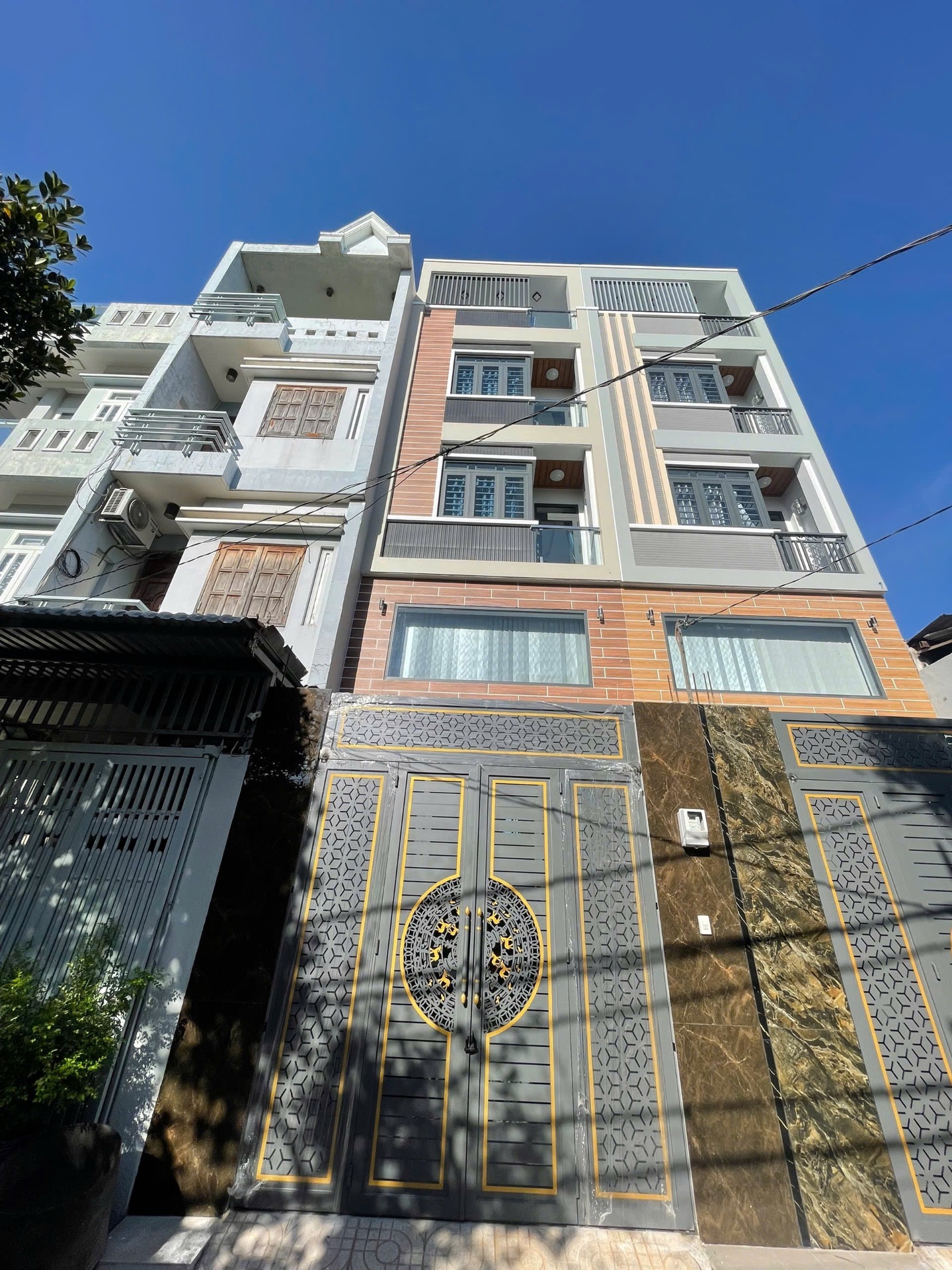 Nhà xây mới HĐ full NT ,DT:4x14 chỉ 8T5 TL ,sát khu tên lửa phù hợp A/c vừa ở vừa KD cực kì tốt