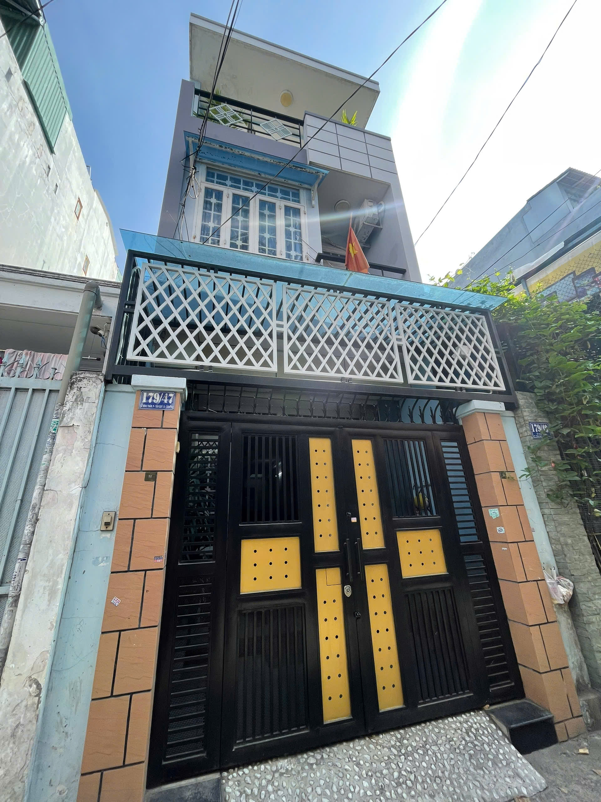 BÁN NHÀ 61M2 – 3 TẦNG – GIÁ 7.9 TỶ, NGAY TRƯỜNG ĐẶNG TRẦN CÔN ĐƯỜNG LÊ ĐÌNH THÁM