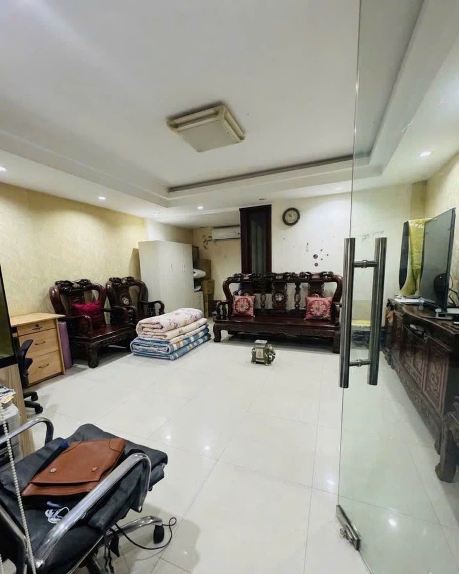 HẺM 6M THÔNG TÂN HƯƠNG DT: 6x20M ( TRỆT LỬNG 3 LẦU ST ) - 13.2 TỶ TL
