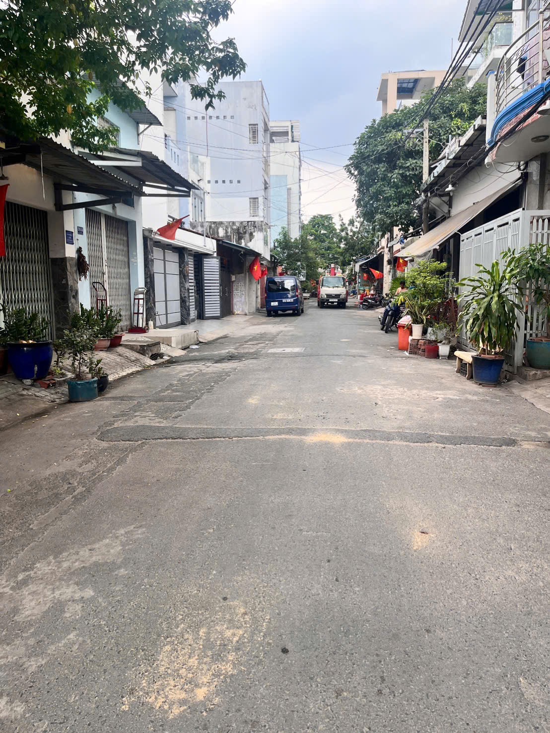 🔥 BÁN NHÀ XƯỞNG NGANG GẦN 7M – HẺM NHỰA 7M 1 SẸC LÊ VĂN QUỚI – GIÁ 13.5 TỶ! • DT: 6.9 × 26.5M