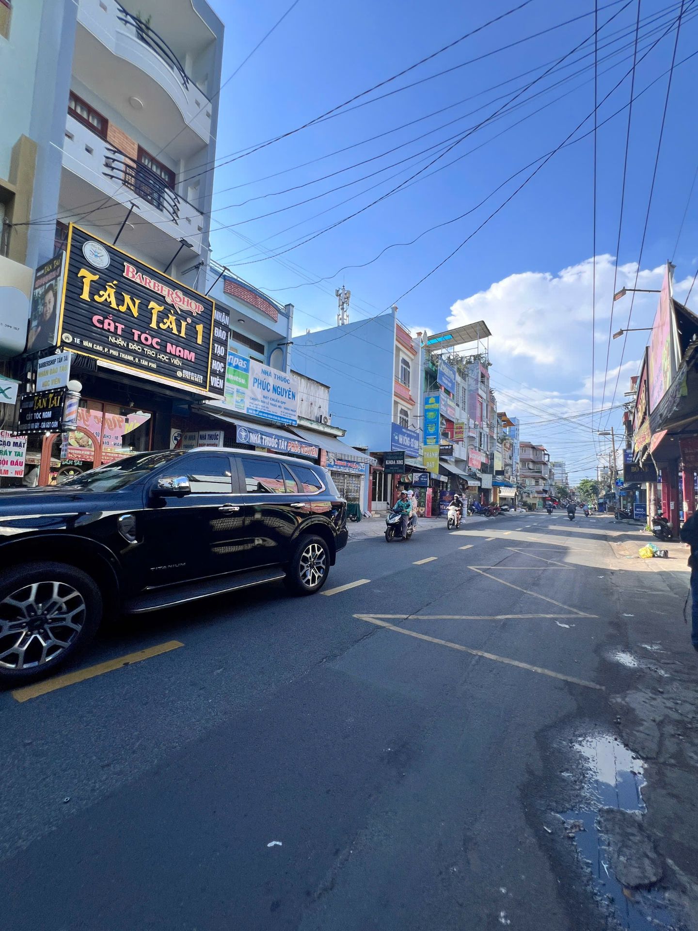 🏡✨ Bán nhà MT Văn Cao gần mũi tàu Bình Long, DT 4x17m, 2 lầu ST, giá 12.5 tỷ TL