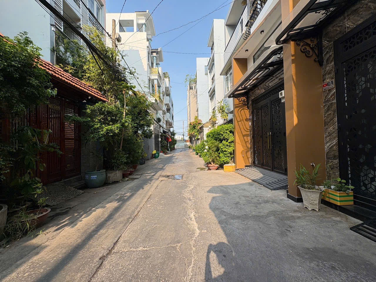 NHÀ 19 PHÒNG TRỌ – DÒNG TIỀN 45TR/TH – ĐÌNH TÂN KHAI, GIÁ 12.5 TỶ! • Diện tích: 8 × 16m