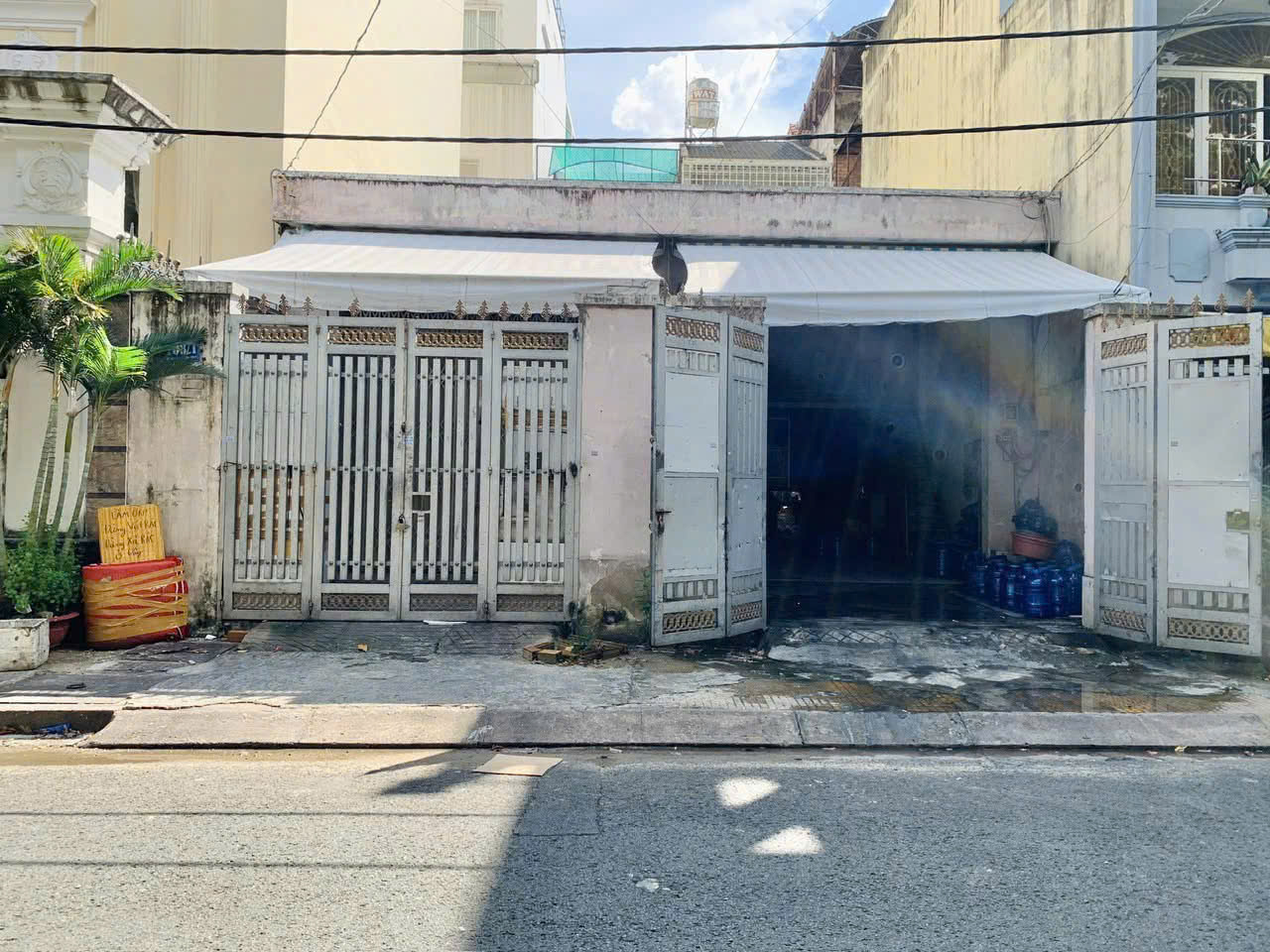 Siêu Hiếm ( 9x18m ) - MTNB Khu Tân Sơn Nhì, Nguyễn Thế Truyện - 2 Sổ Gía Chỉ 25 Tỷ