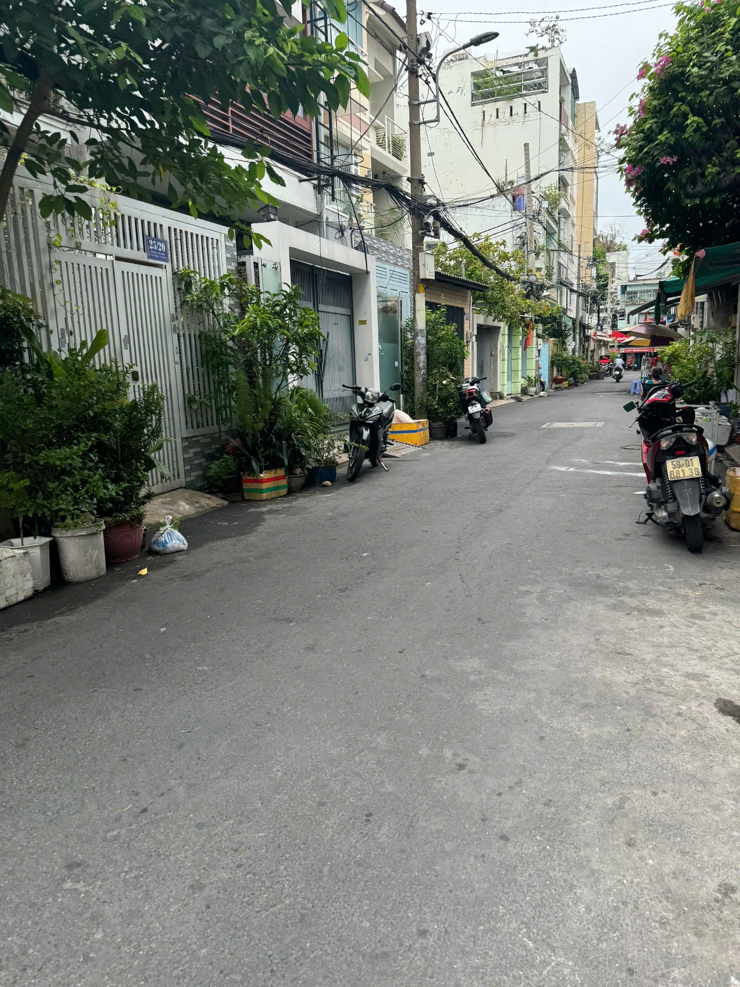 Hẽm 6m thẳng 1/ Đường Văn Cao ( 4x20m) 1 lầu. Giá 7,9 tỷ