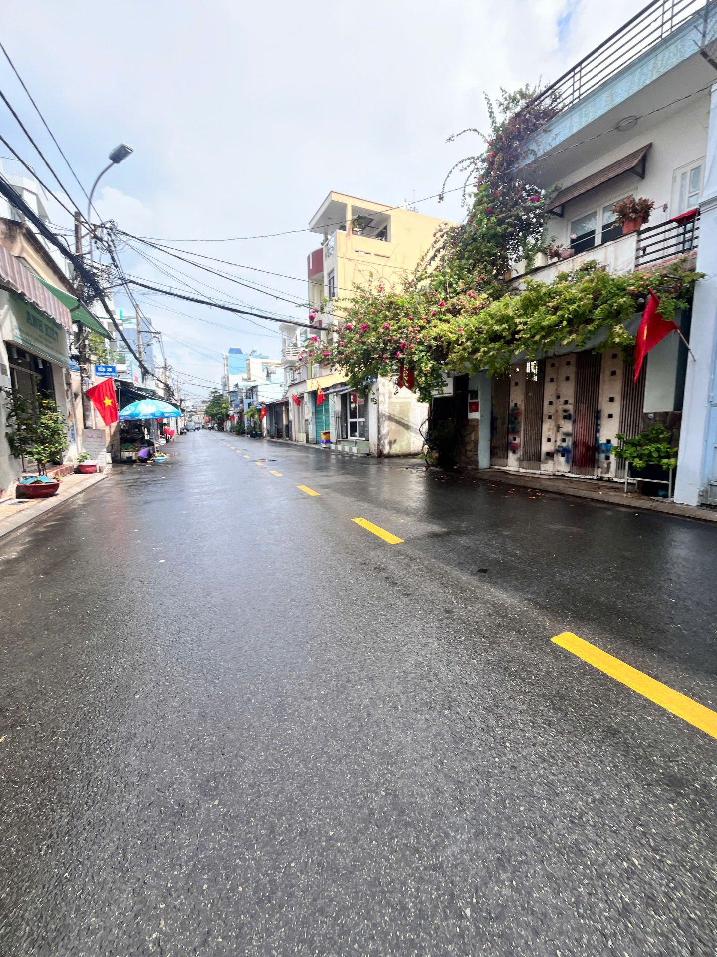 Bán Nhà Cấp 4 DT: 4x18m MT Đường Nguyễn Văn Yến, P. Tân Thới Hòa, Giá: 8.8 tỷ