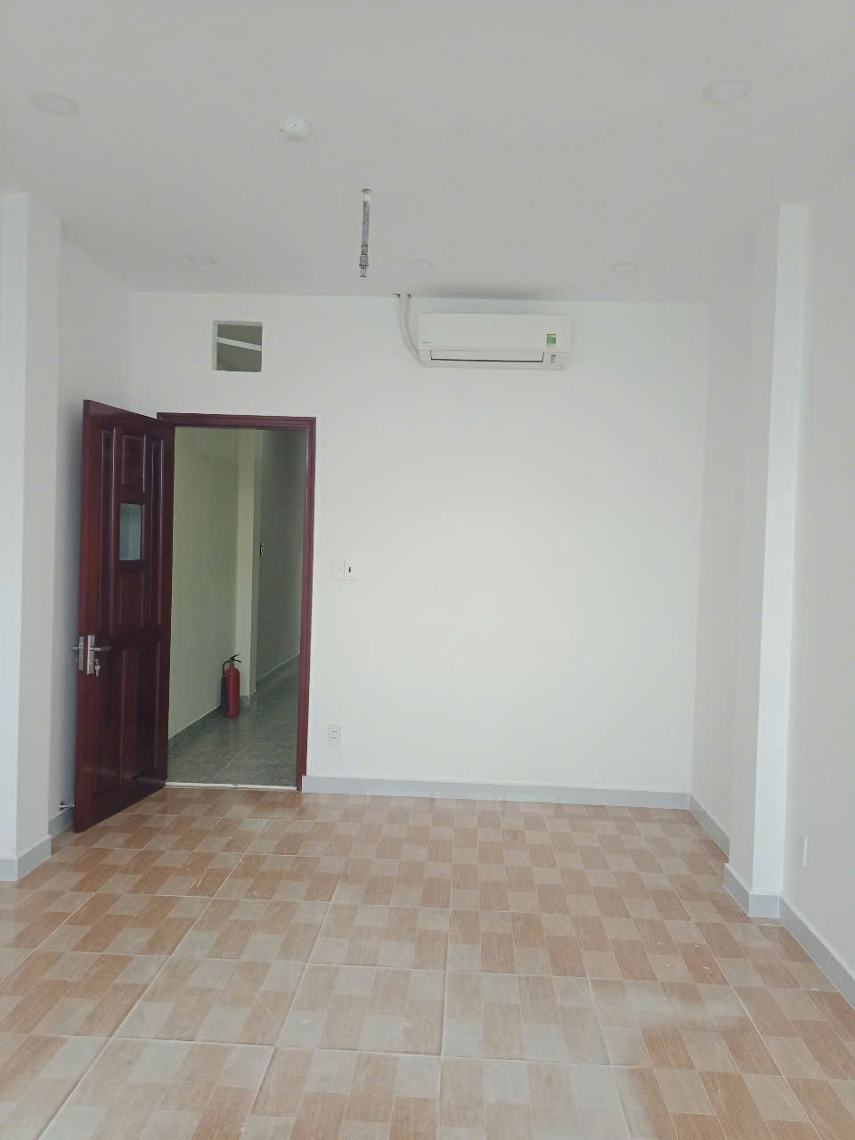 🏡 Bán nhà mặt tiền Đường số 6, Bình Hưng Hòa B, 4.13x22m, 8.5 tỷ, 4 lầu ST 🏡