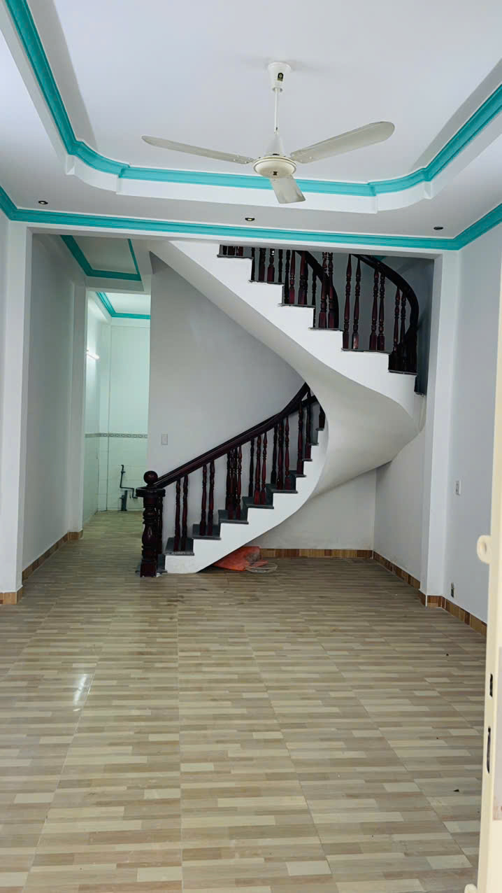 Bán Nhà 2 Lầu DT: 4x14m Hẻm 2/ Đường Thành Công, P. Tân Thành, Giá: 7.5 tỷ