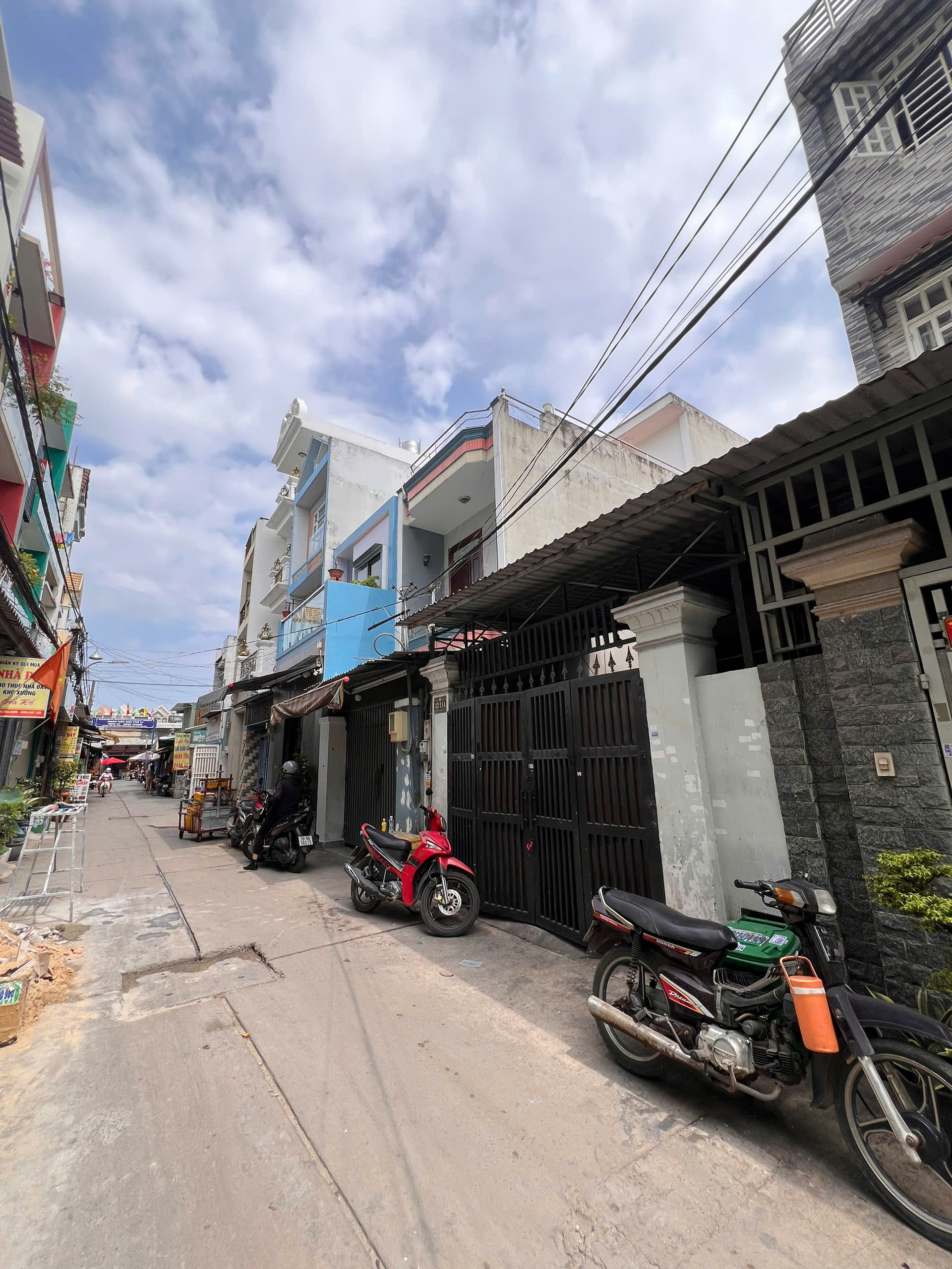 BÁN NHÀ ĐƯỜNG BÌNH THÀNH NGAY KDC VĨNH LỘC - 4,5X20M - CẤP 4 + LỬNG - GIÁ 5,25 TỶ