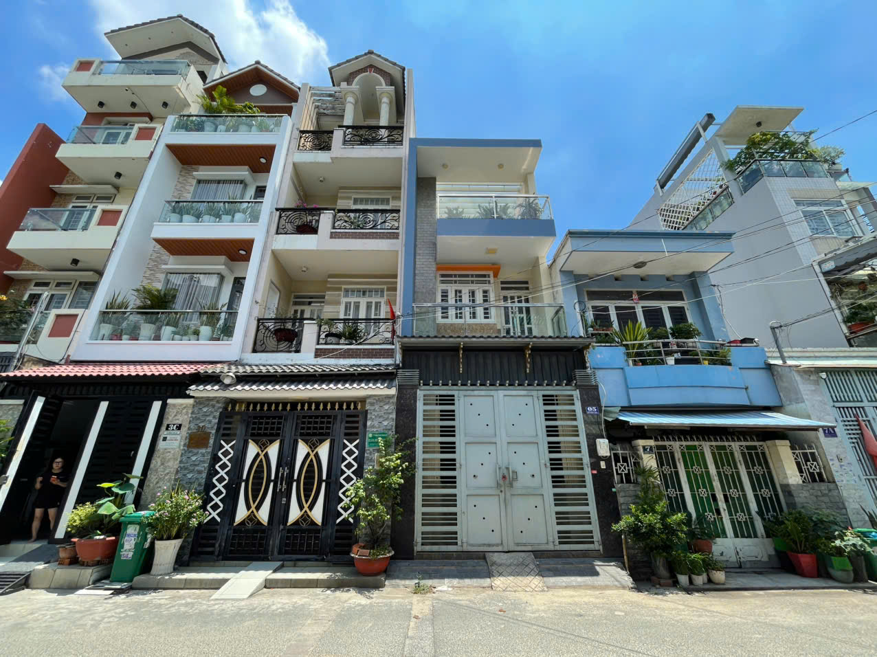 BÁN NHÀ MẶT TIỀN KINH DOANH ĐƯỜNG SỐ 22 - KHU LÊ VĂN QUỚI - 4X16,6M - GIÁ 7.8 TỶ