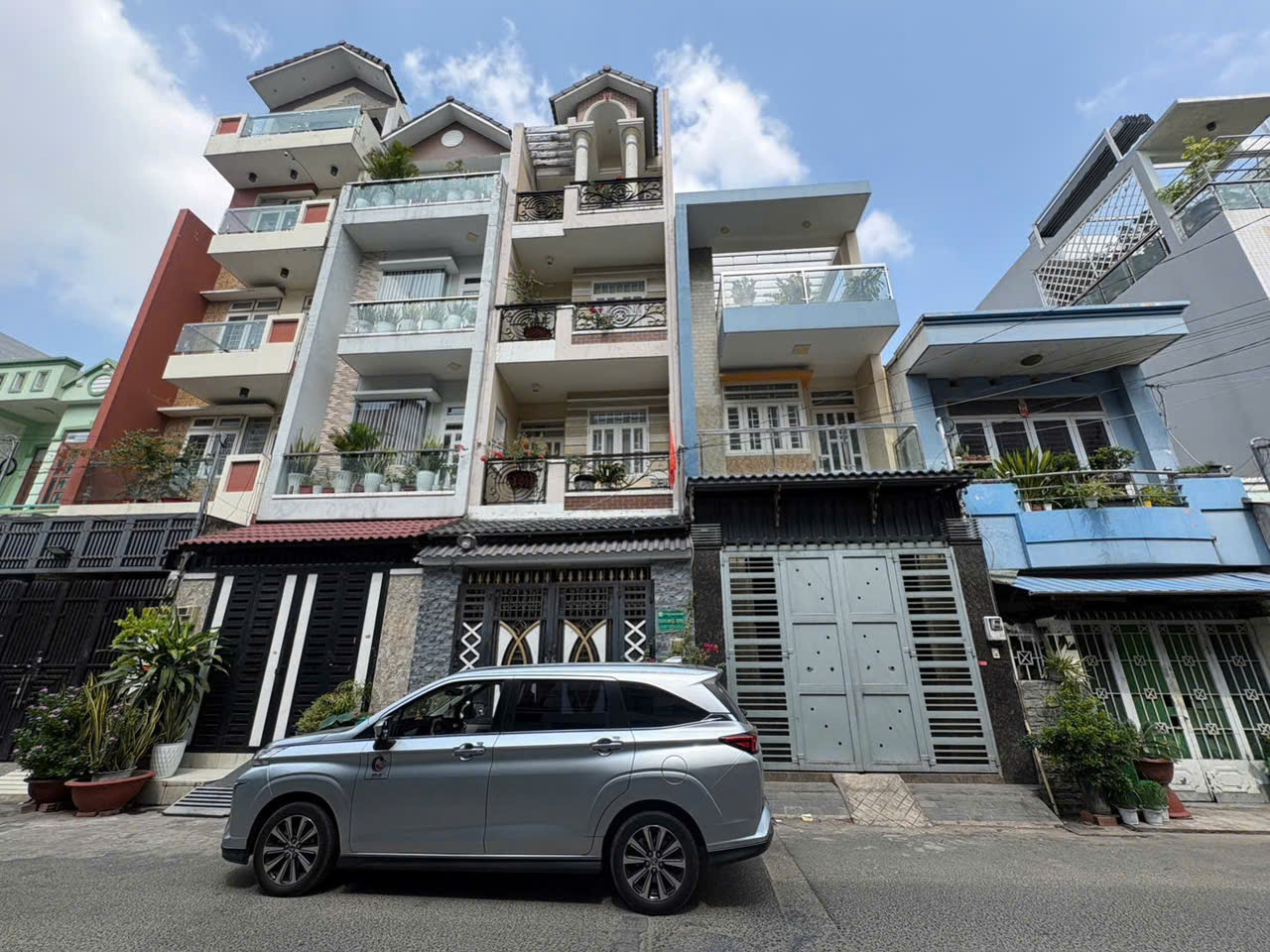 BÁN NHÀ MẶT TIỀN KINH DOANH NỘI BỘ LÊ VĂN QUỚI • Diện tích: 4 x 16.7m – công nhận 66,6m²
