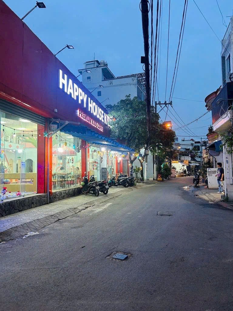 BÁN NHÀ MẶT TIỀN HOÀNG XUÂN NHỊ - P. PHÚ TRUNG - DT: 4.2m x 20m (Vuông vức) Giá 8,8 Tỷ TL