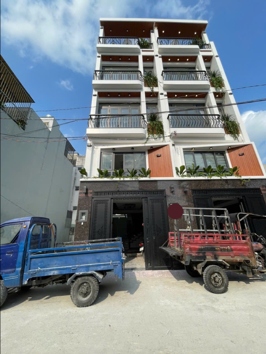 Nhà xây mới từ móng ,DT: 4x16 full nội thất có thang máy 450kg chỉ 9T5/ căn TL sở hữu ngay nhà mới